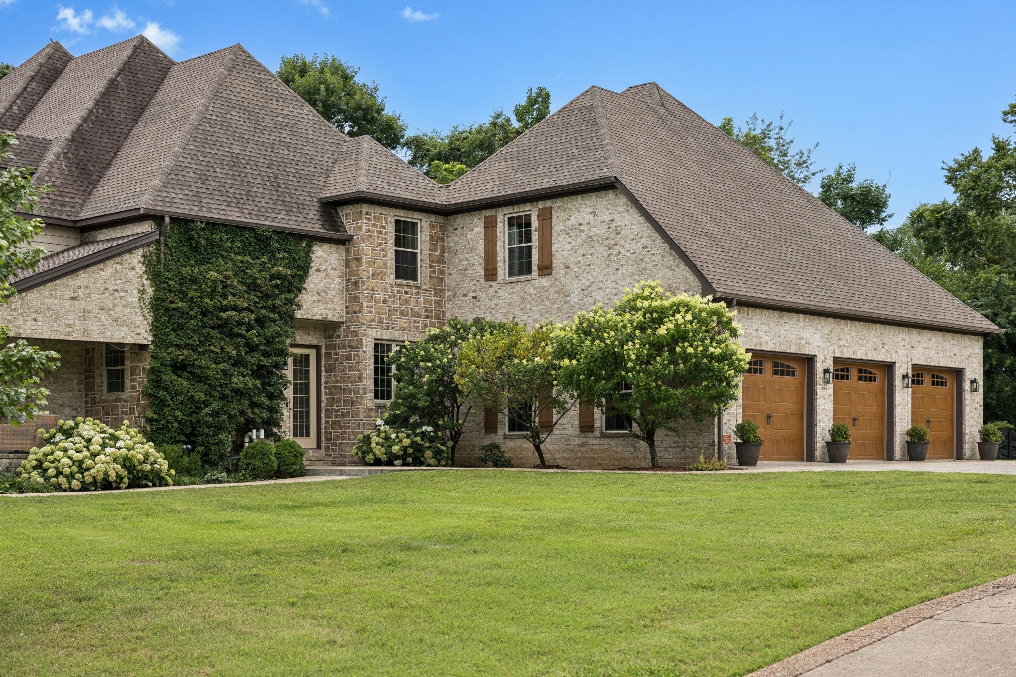 3109 Chase Point Dr