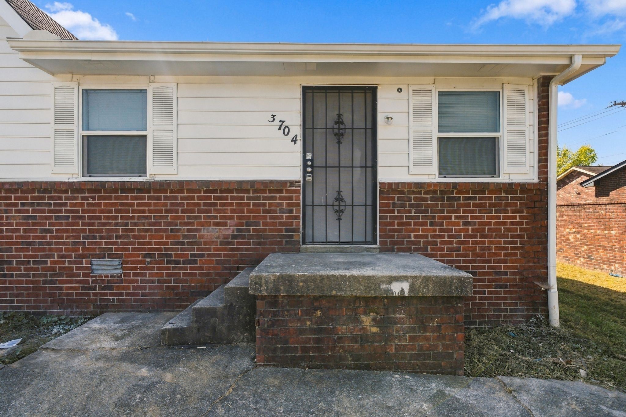 3704 Brickmont Dr