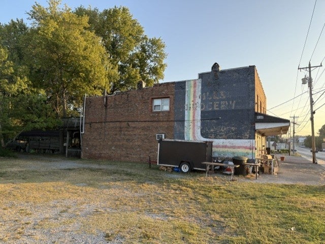 406 W Lincoln St