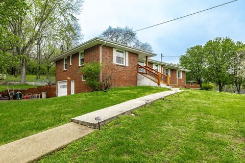 210 Shevel Dr Goodlettsville TN 37072