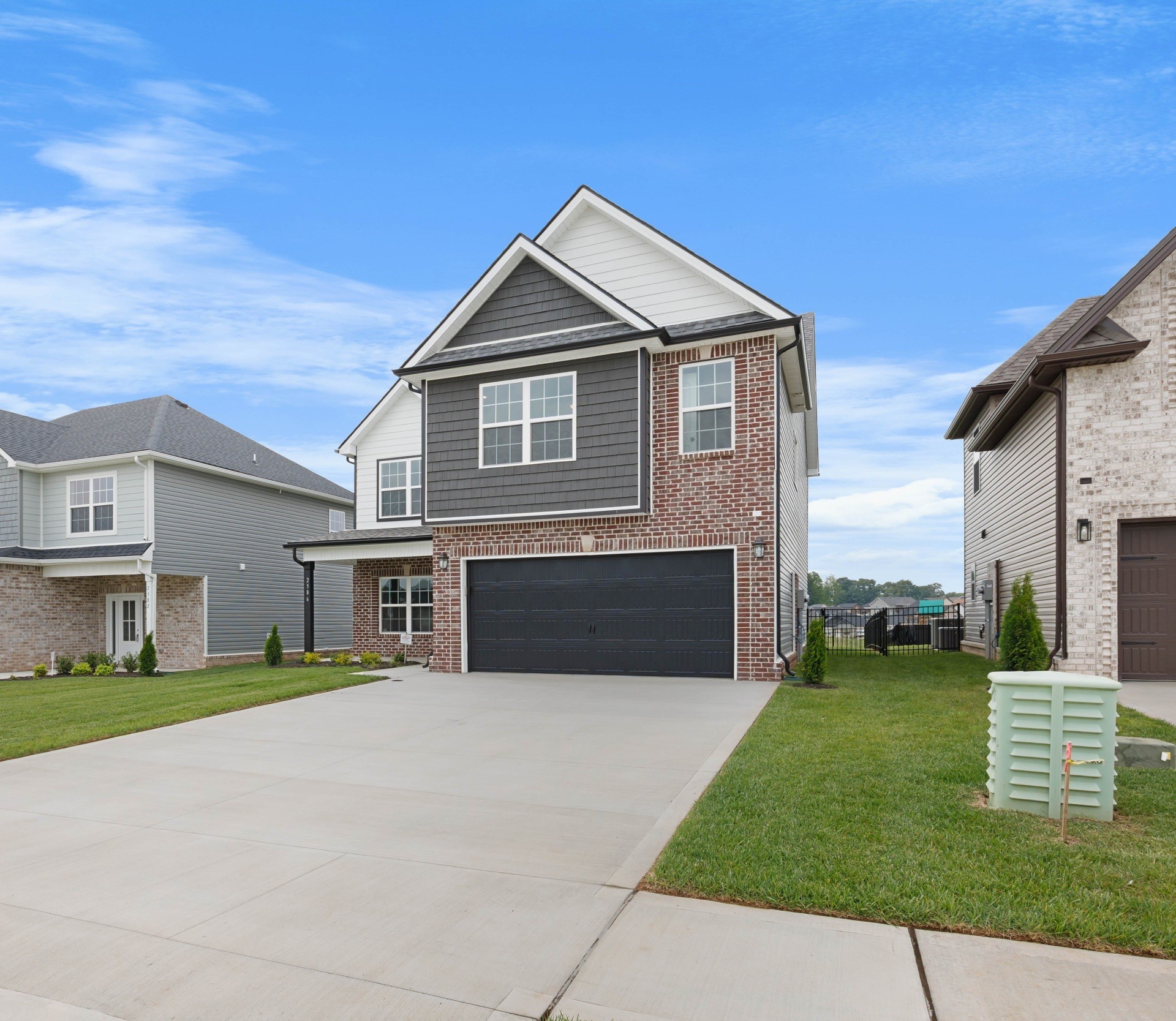 2586 Rafiki Dr