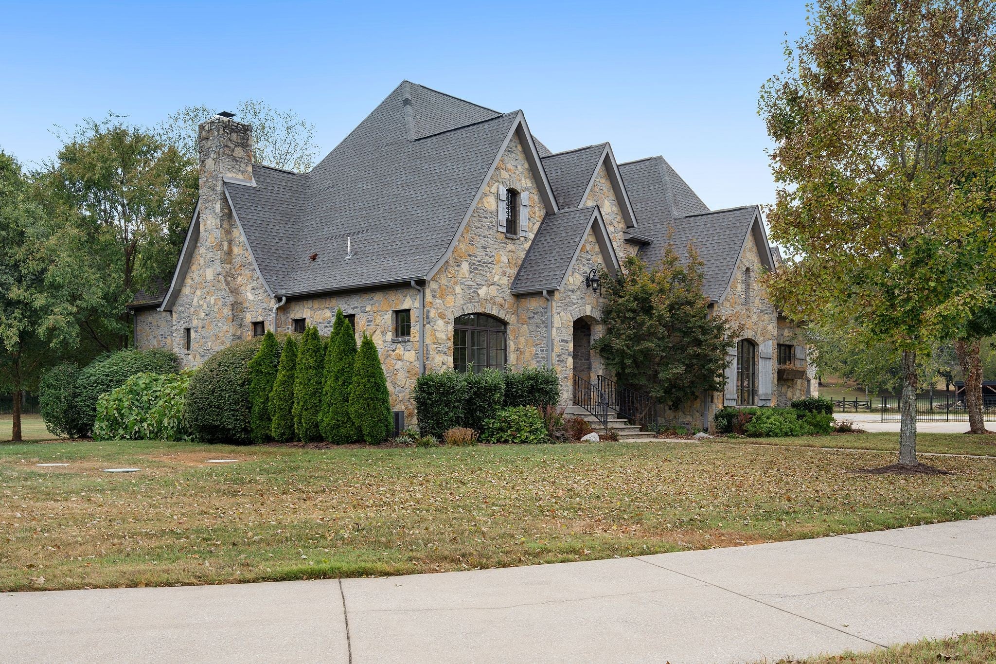 4020 Jessica Ln
