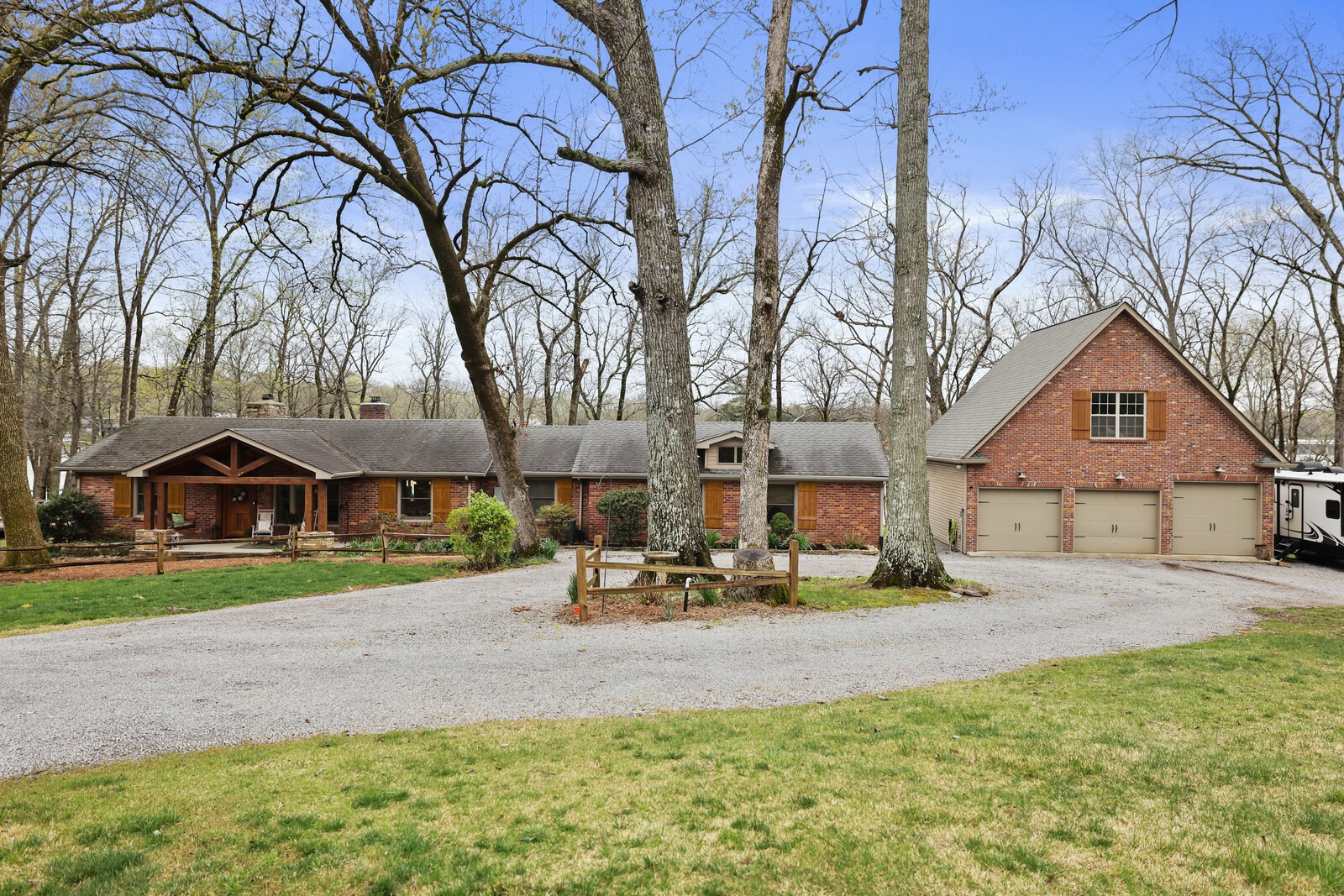 2041 Sanford Dr