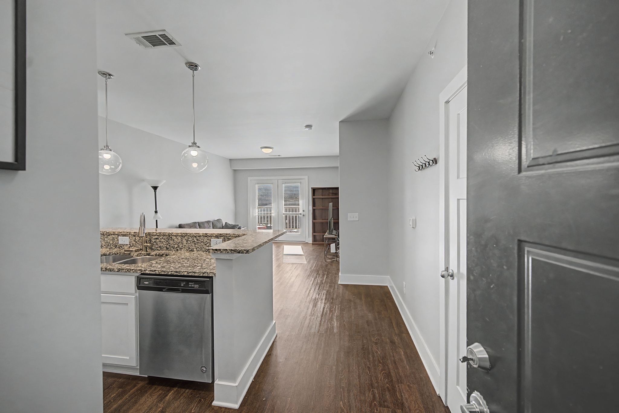 934 Governors Ct 303