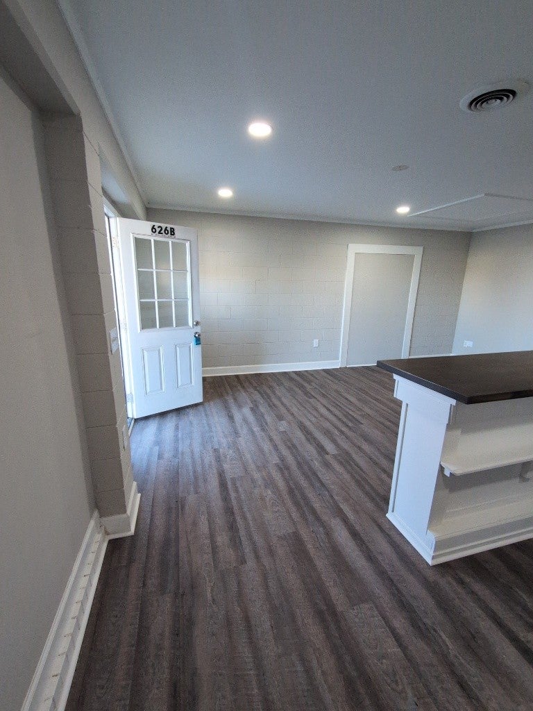 626 Power St 3
