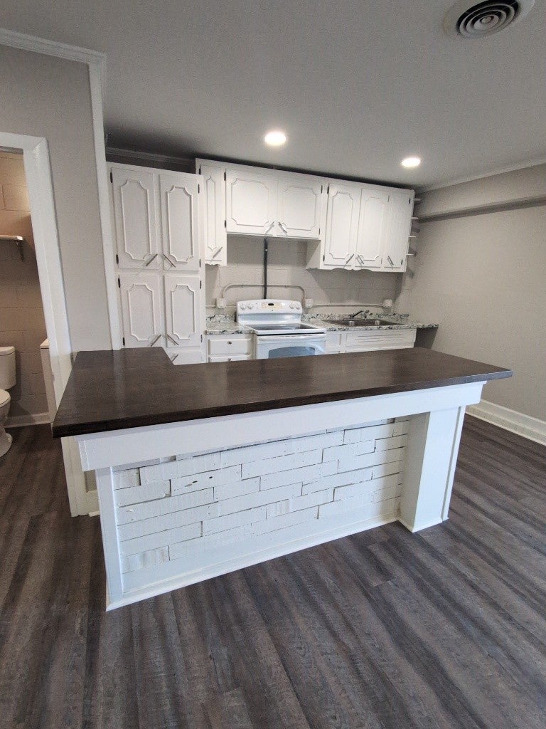 626 Power St 3