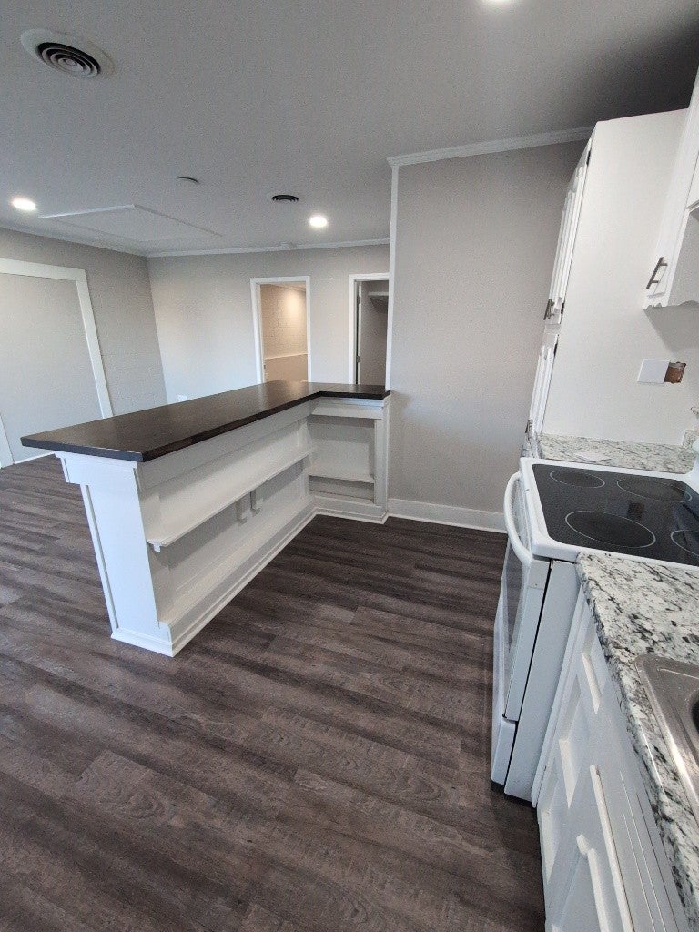 626 Power St 3