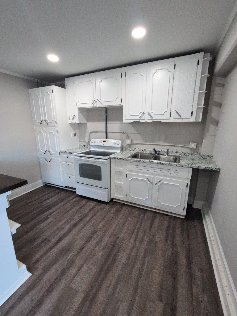 626 Power St 3