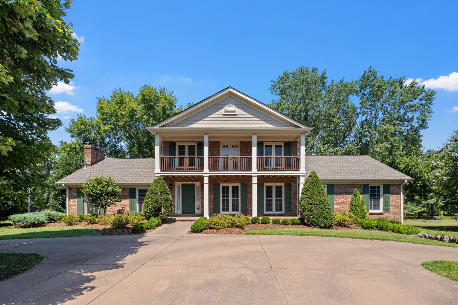 9228 Fox Run Dr