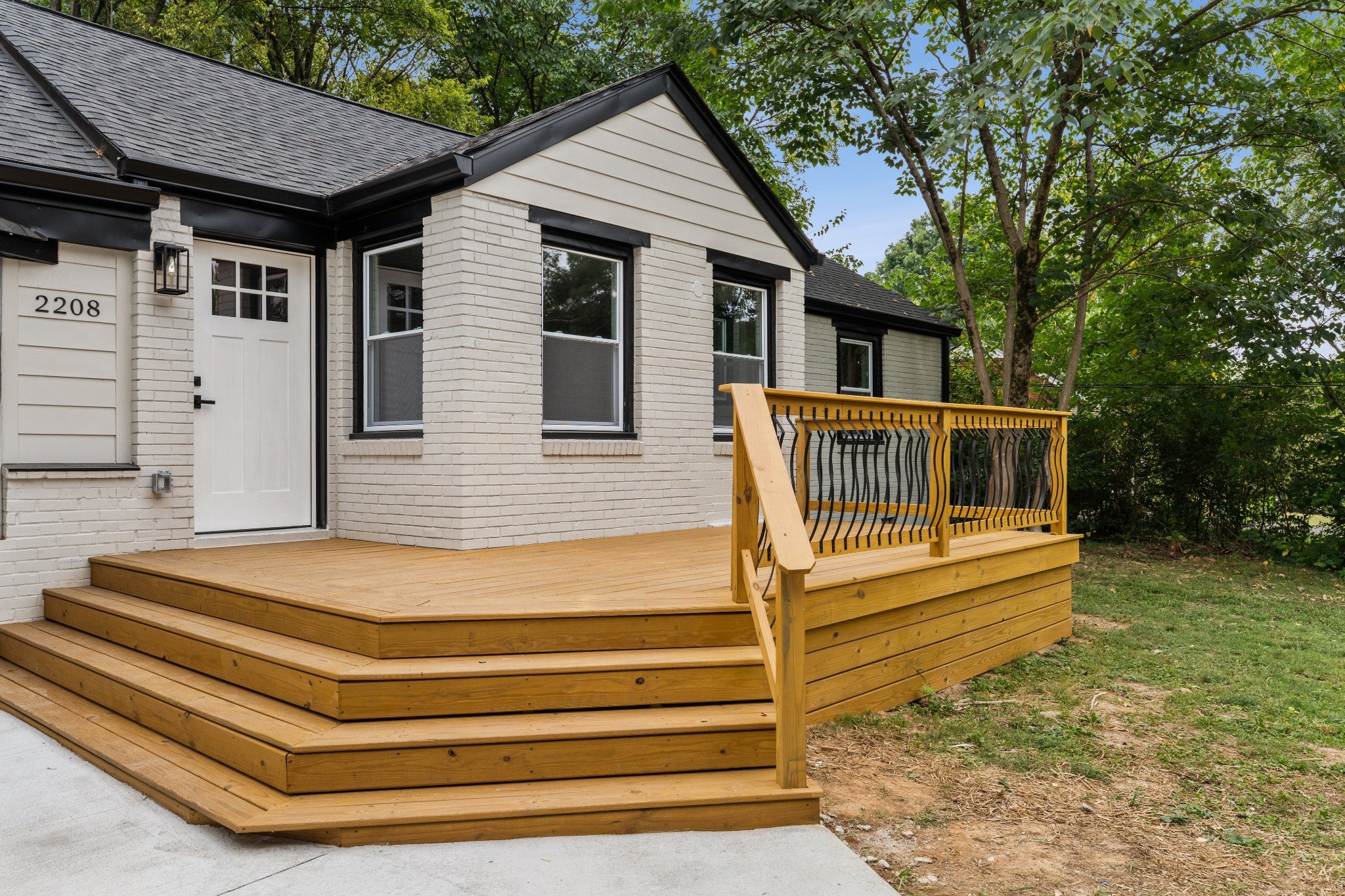 2208 Pittswood Dr