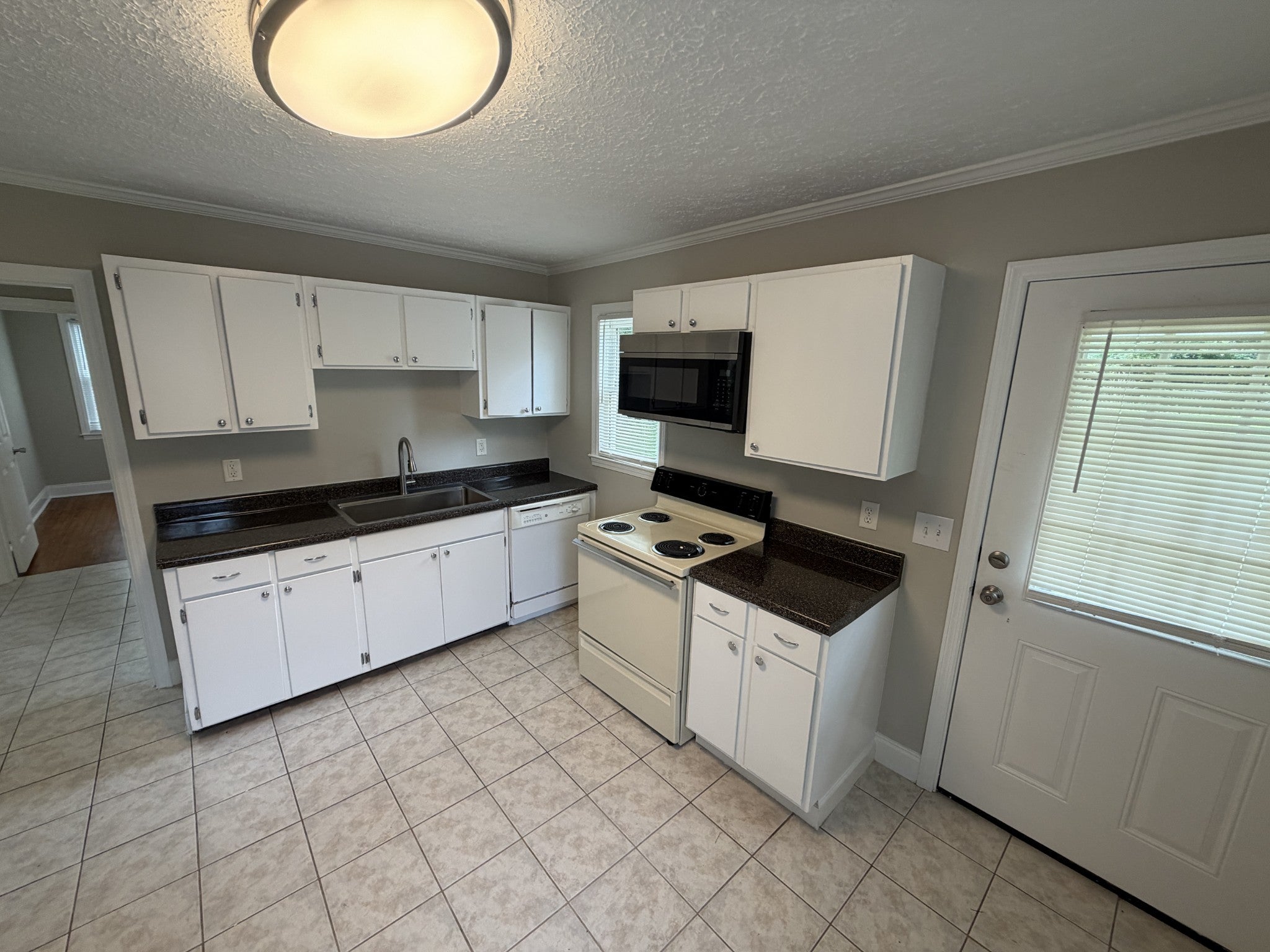 2-bed home for rent in Nashville, TN 37206, 1507 Mckennie Ave 1507 Mckennie Ave, Nashville TN 37206 2-bed home, photo 4 of 14