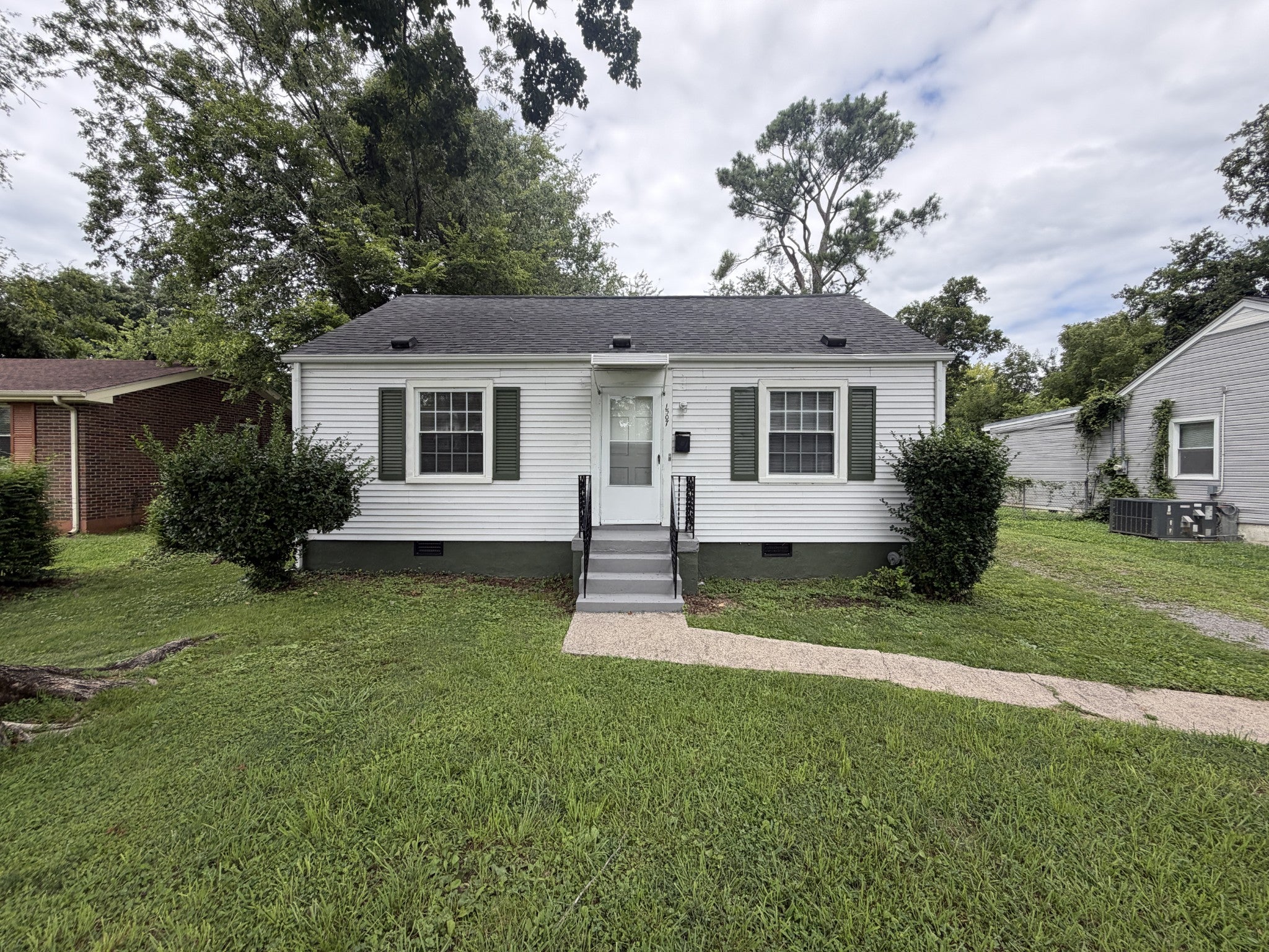 2.0-bed rental at 1507 Mckennie Ave