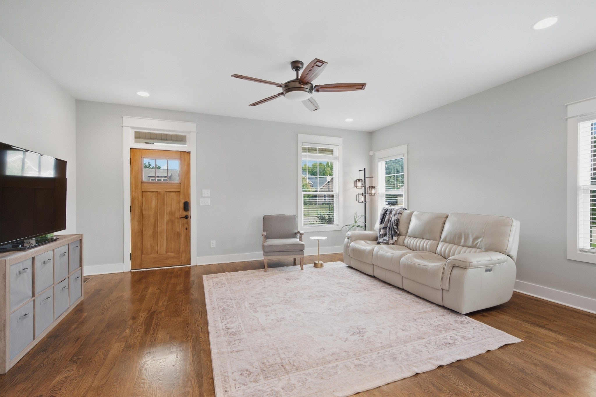 130 Bloomsbury Dr