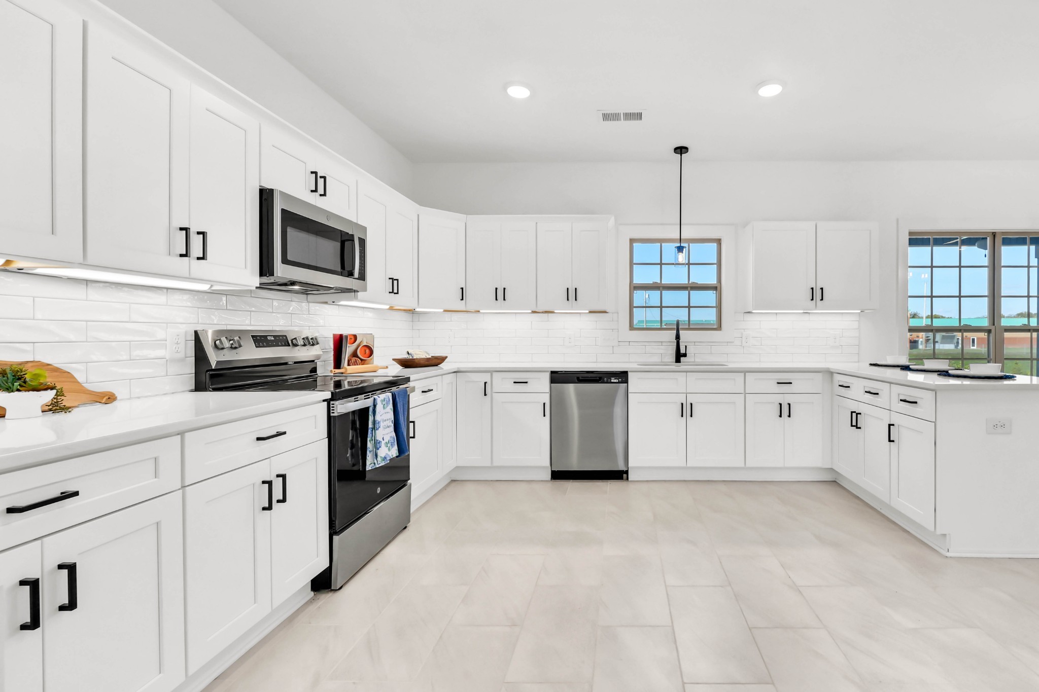 1117 Henry Place Blvd