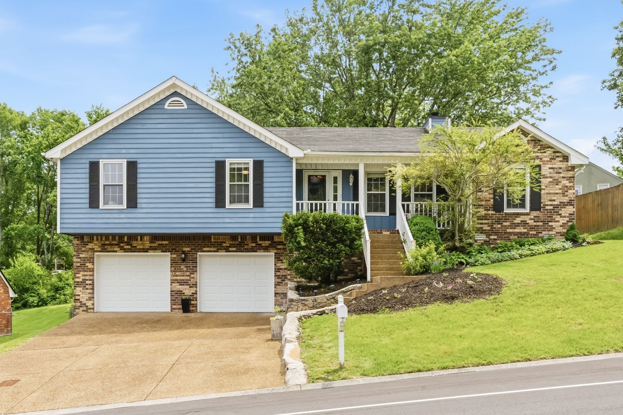 7504 Rolling River Pkwy