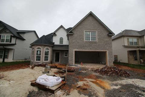 584 Summerfield Clarksville TN 37040