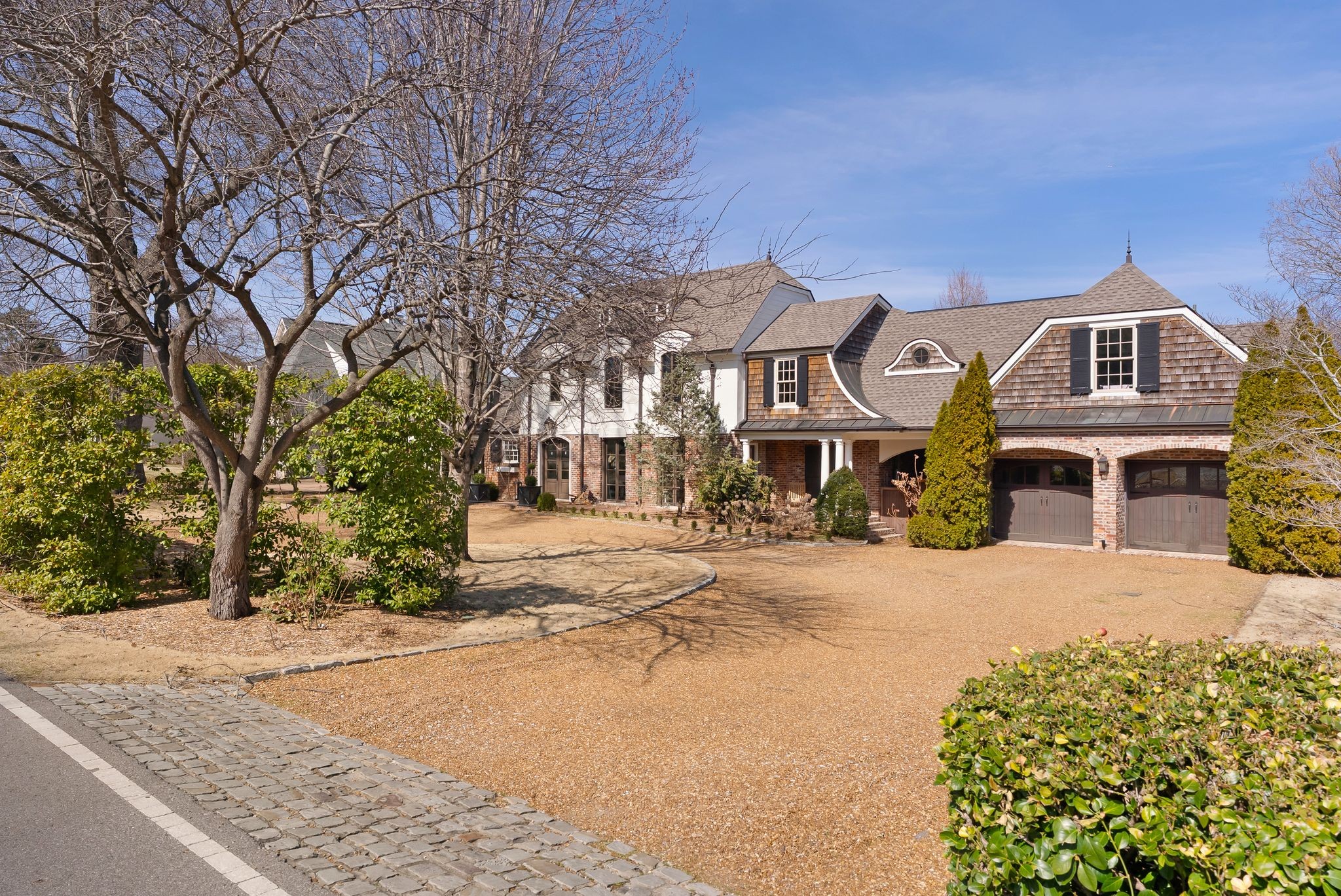126 Brookfield Ave