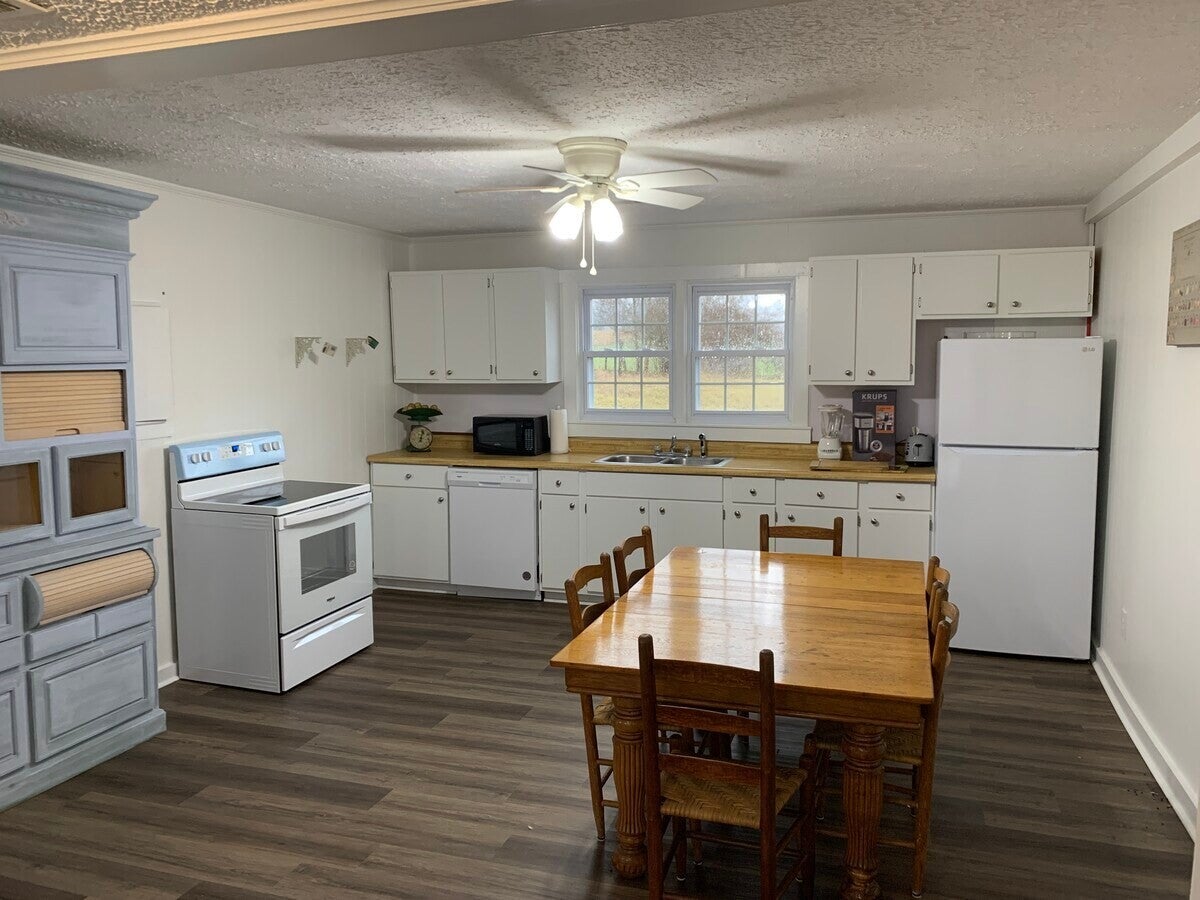 4250 Louis Draughon Rd