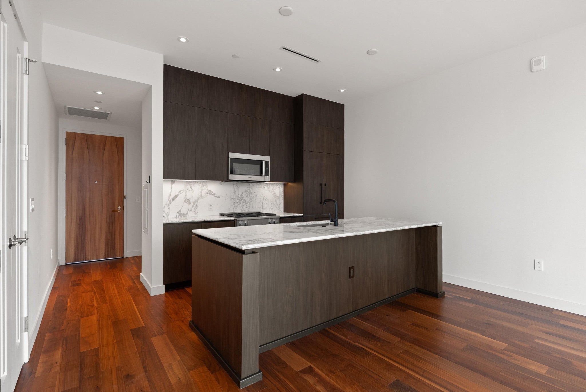 160 2nd Ave S 1504