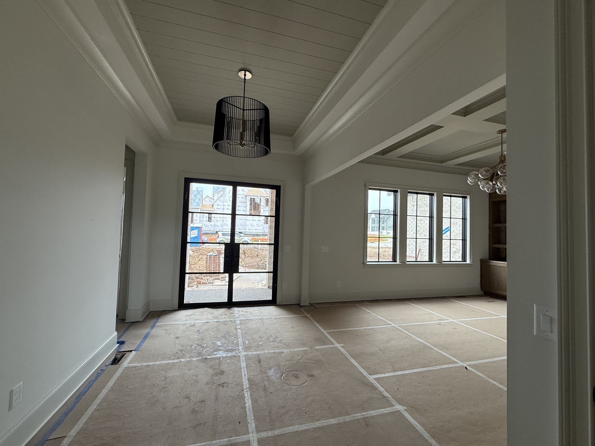 1550 White Barn