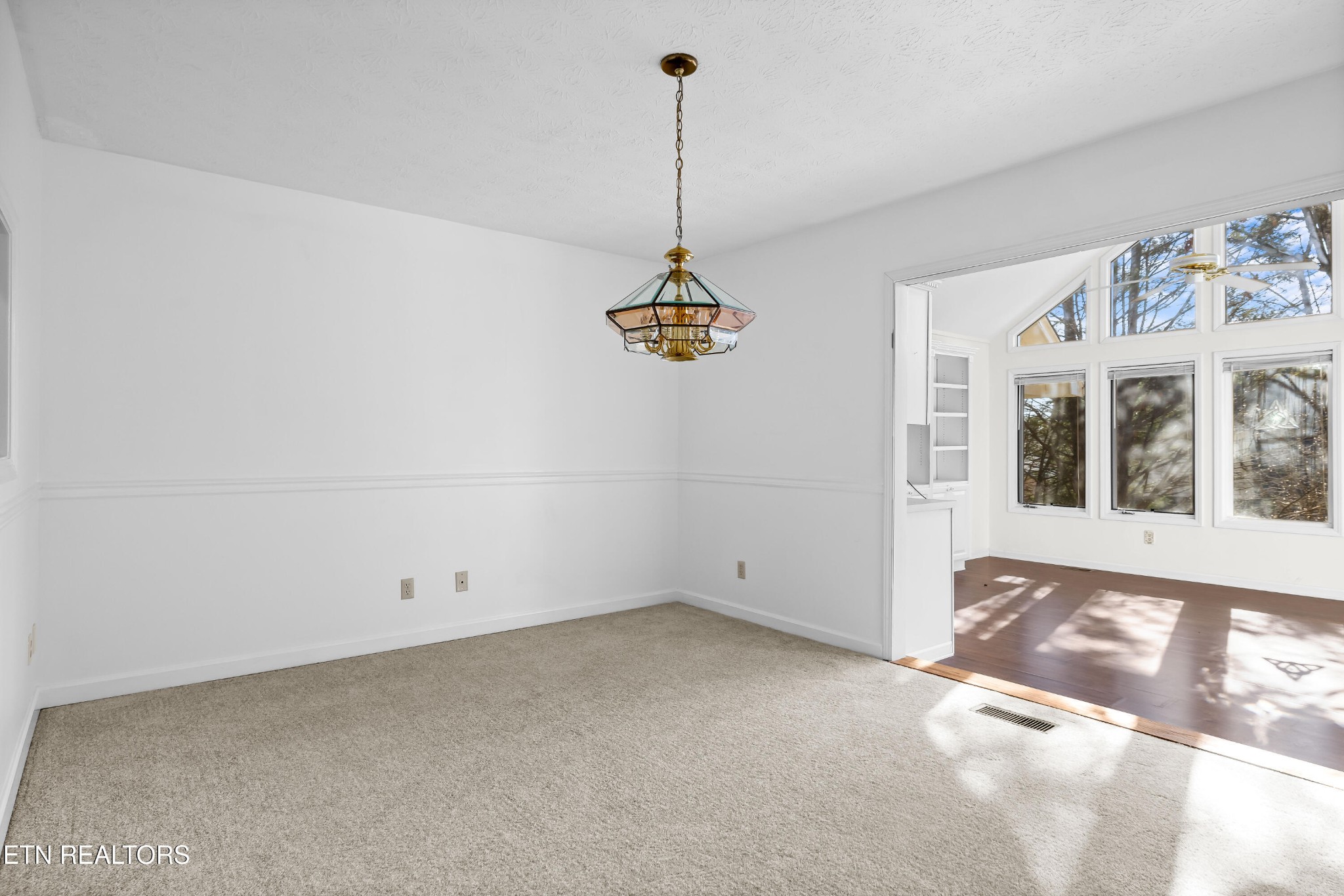 905 Glennshire Drive