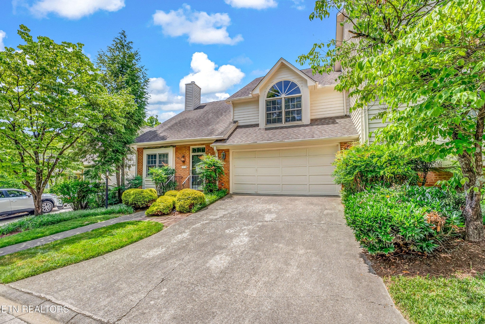 905 Glennshire Drive