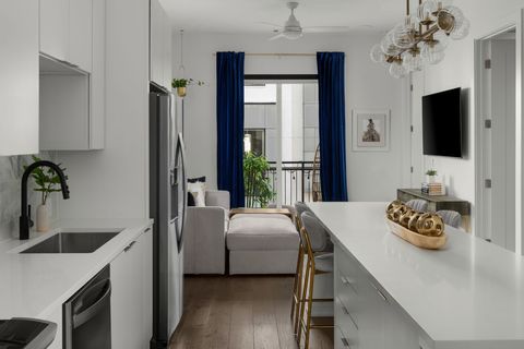 1125 10th Ave N 211 Nashville TN 37208