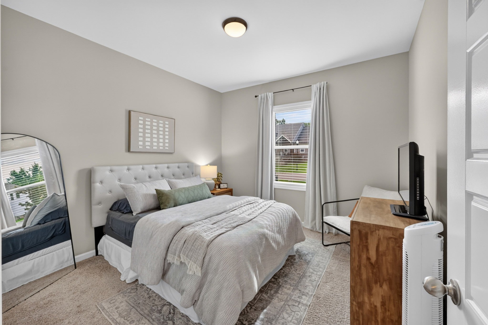 102 Albatross Ct