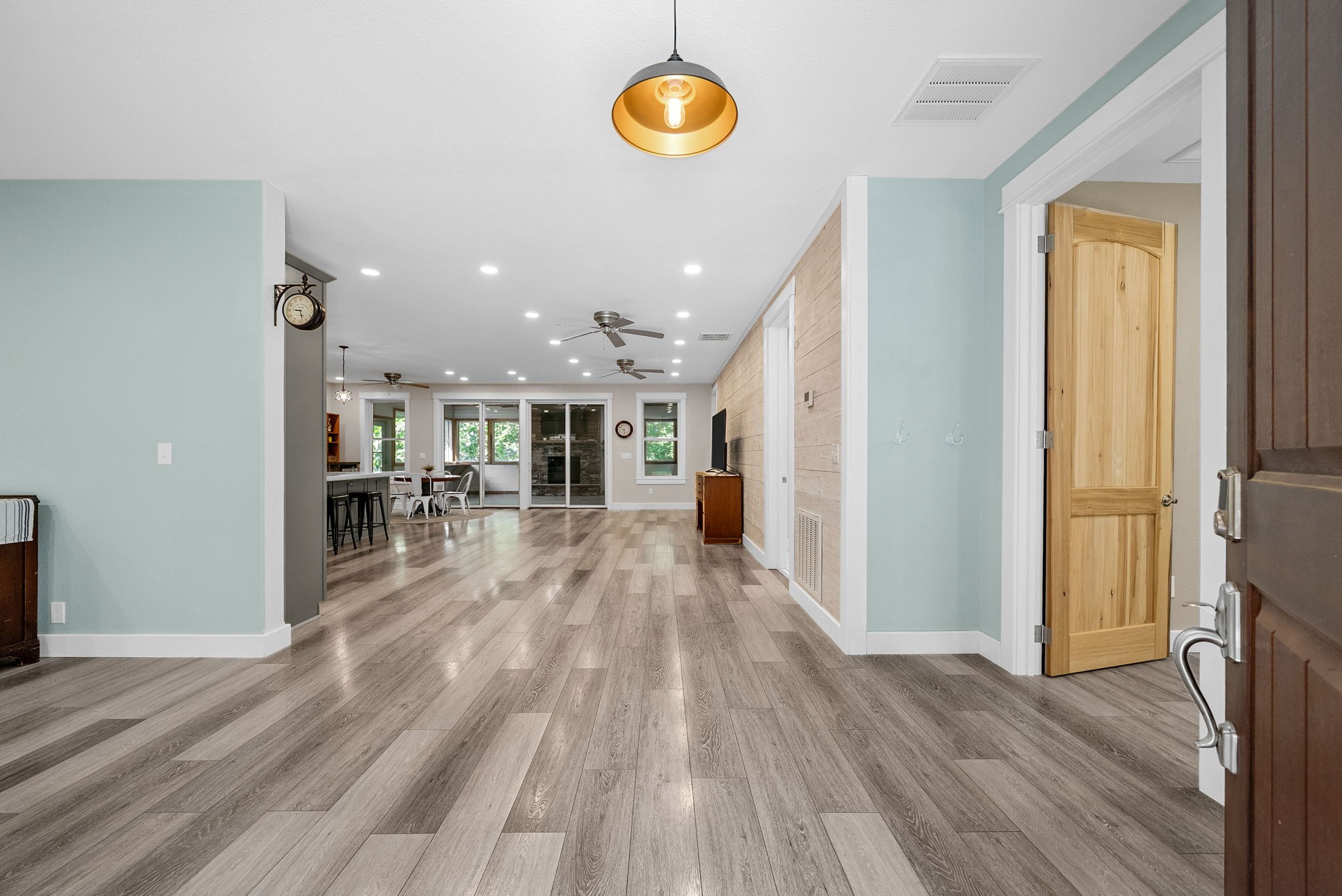34 Navajo Ct