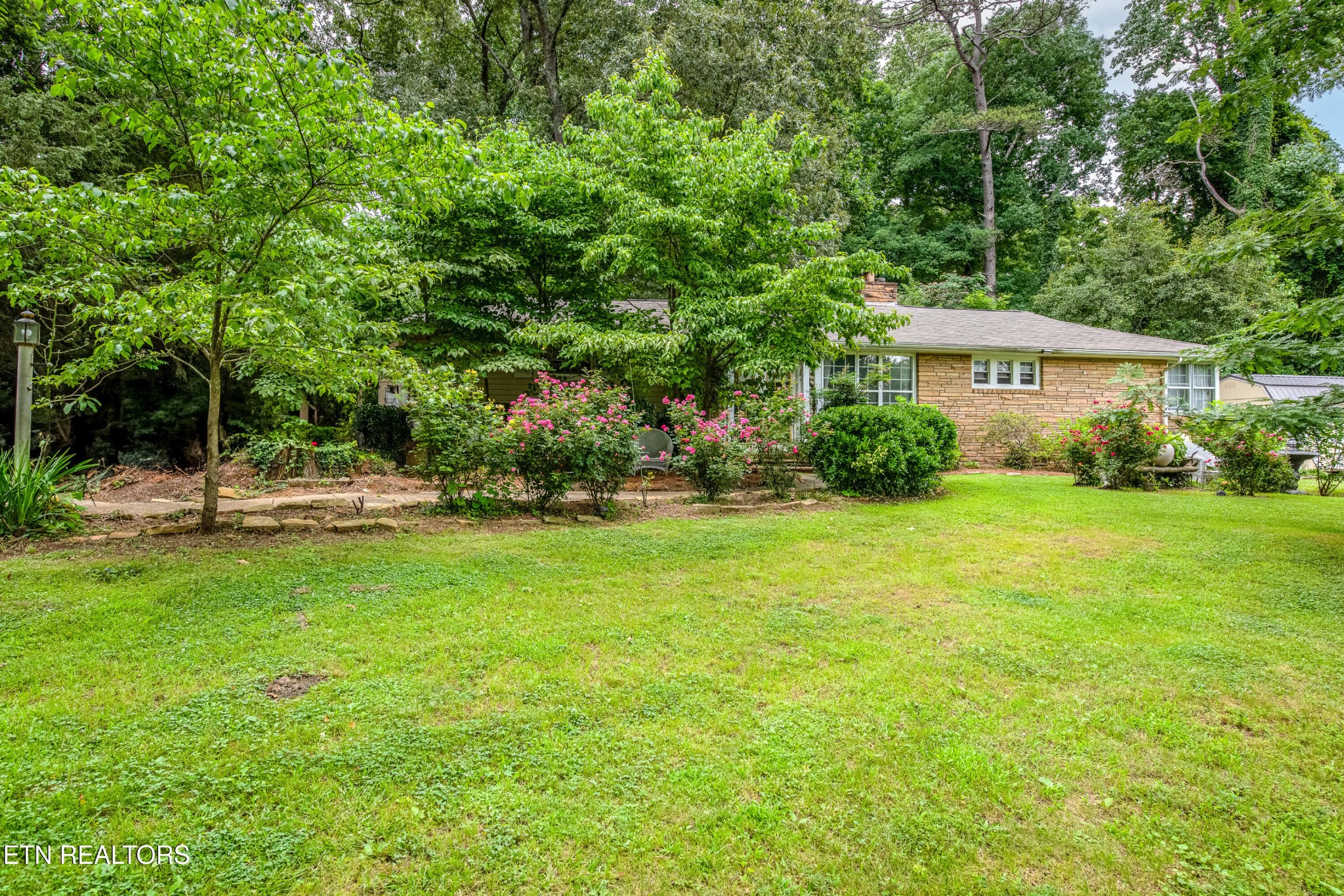 5005 Silva Drive
