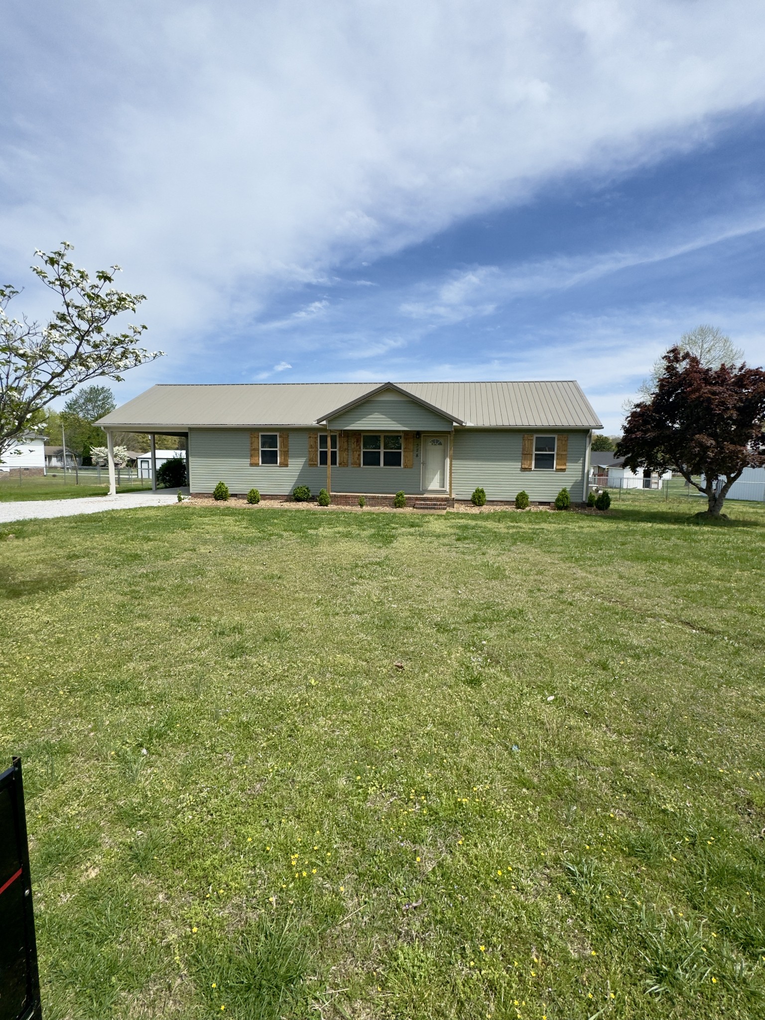 328 Deer Cir