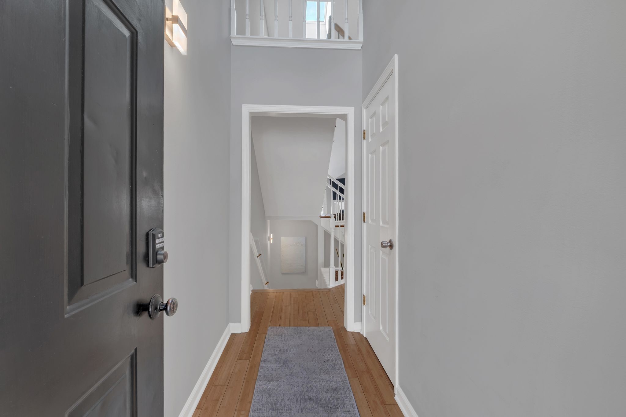 220 Glenstone Cir