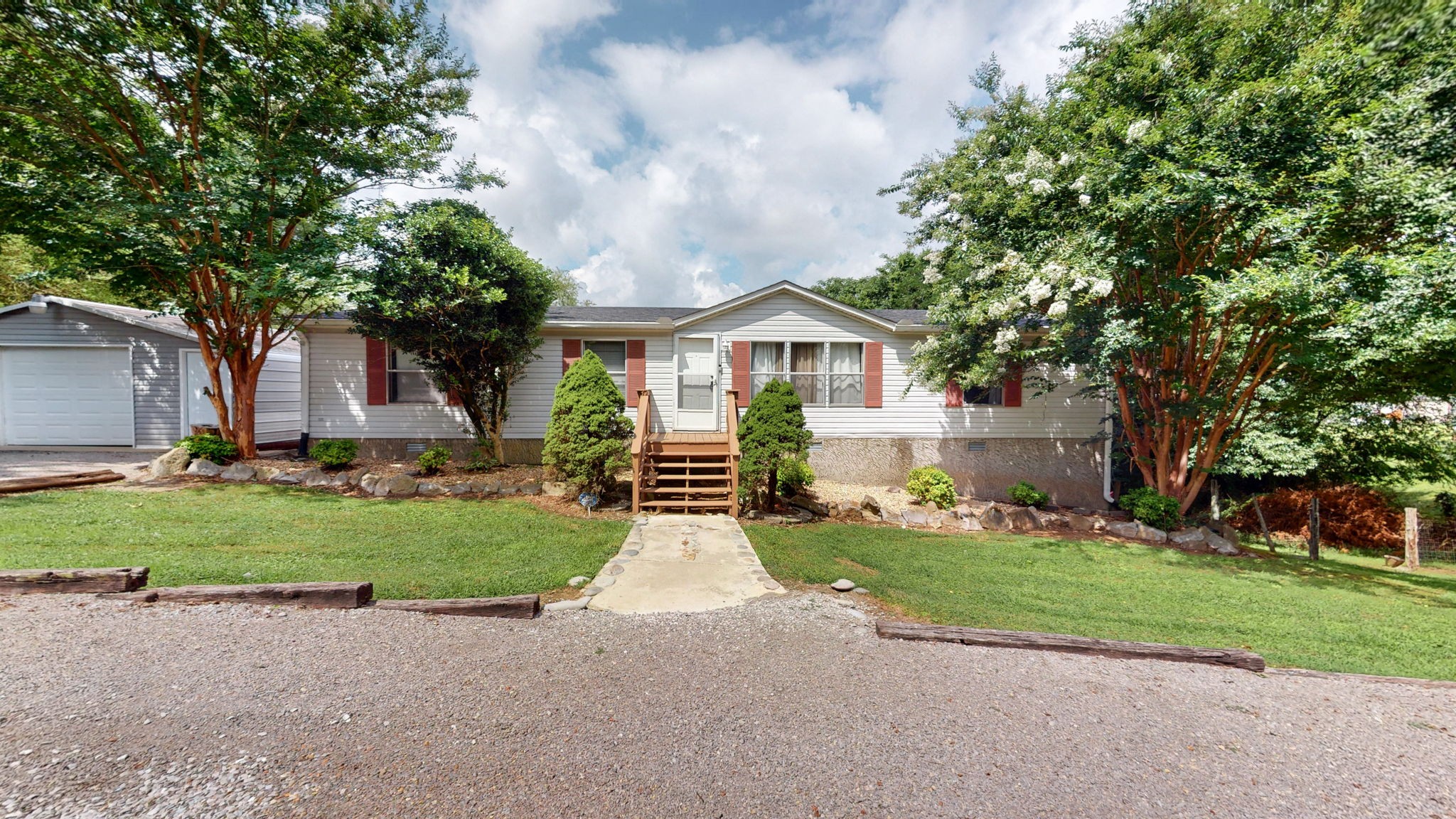 37 Crestview Dr