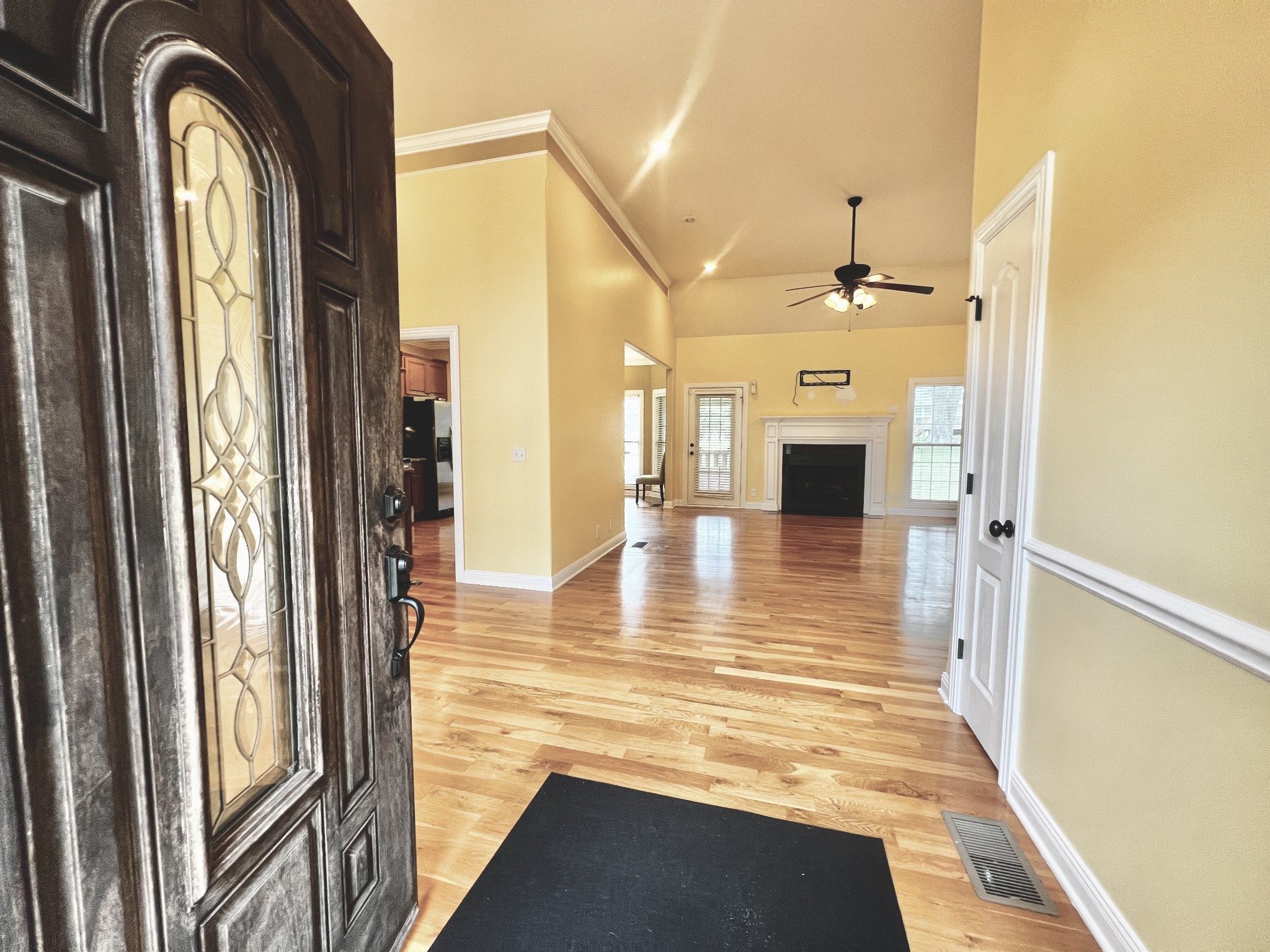 102 Spring View Dr