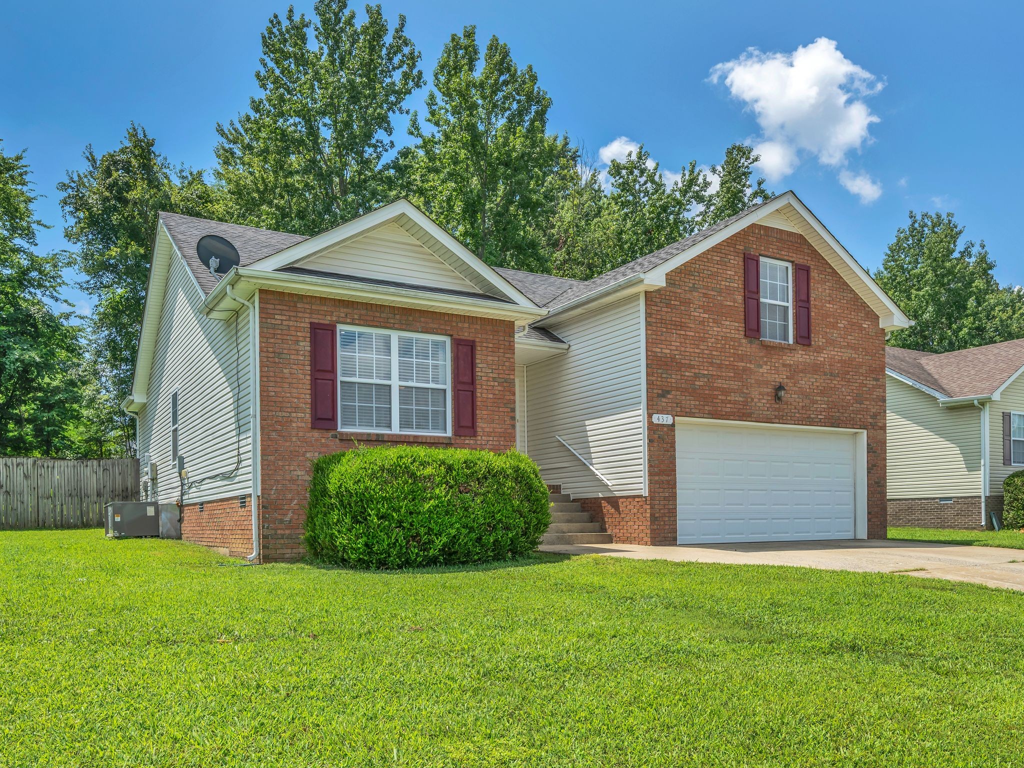 437 Piney Dr