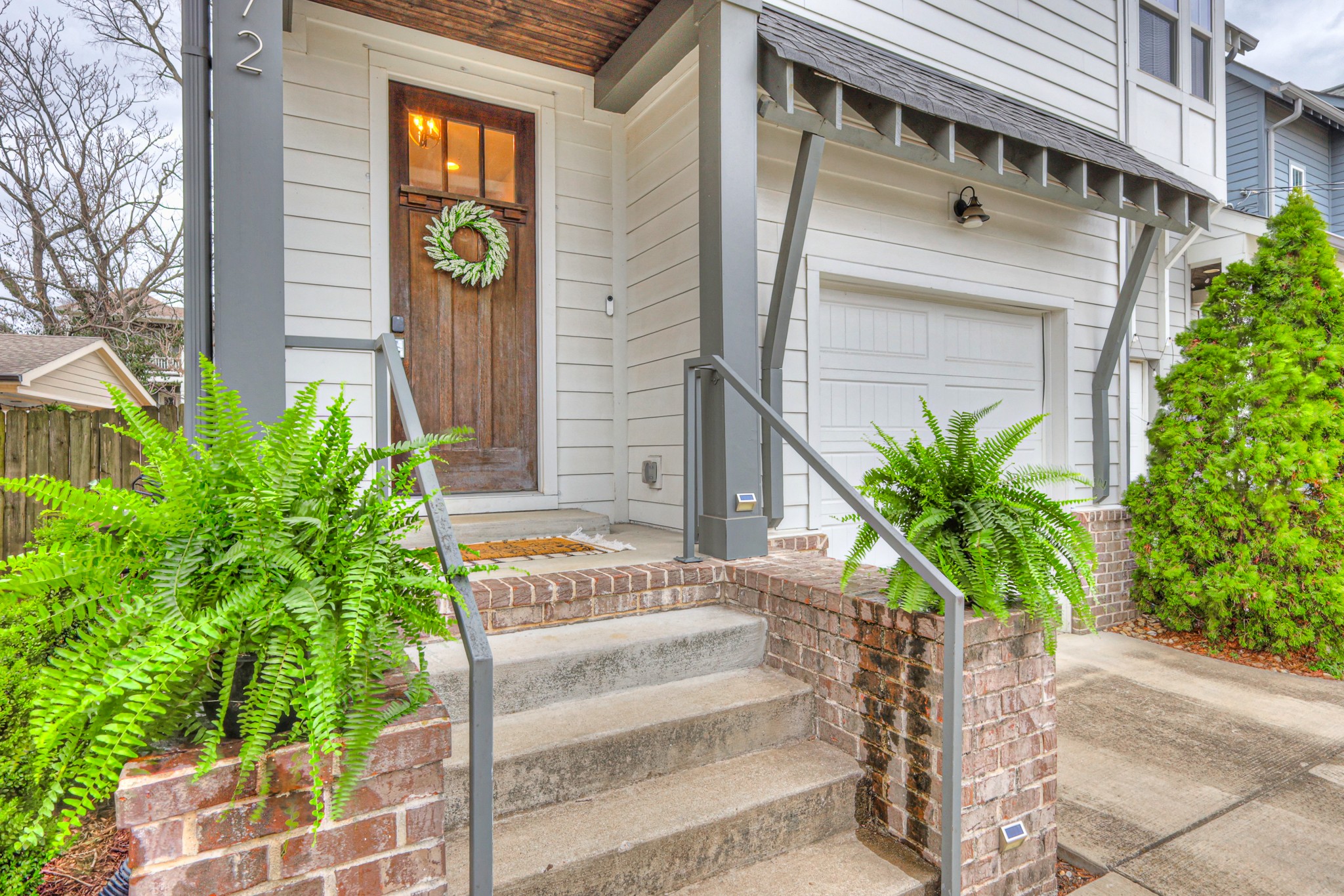 872 Kirkwood Ave
