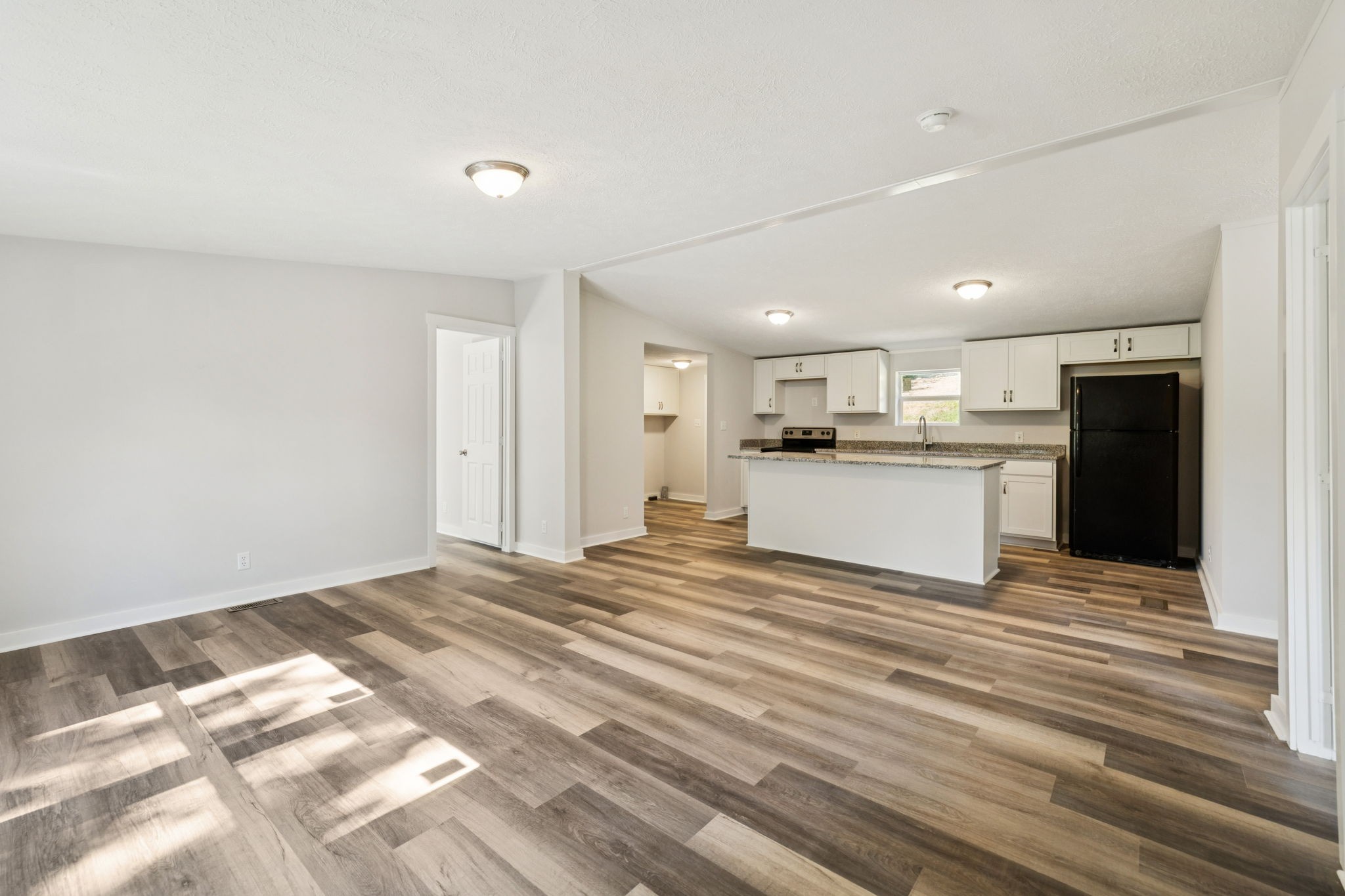 3117 Thompson Ln