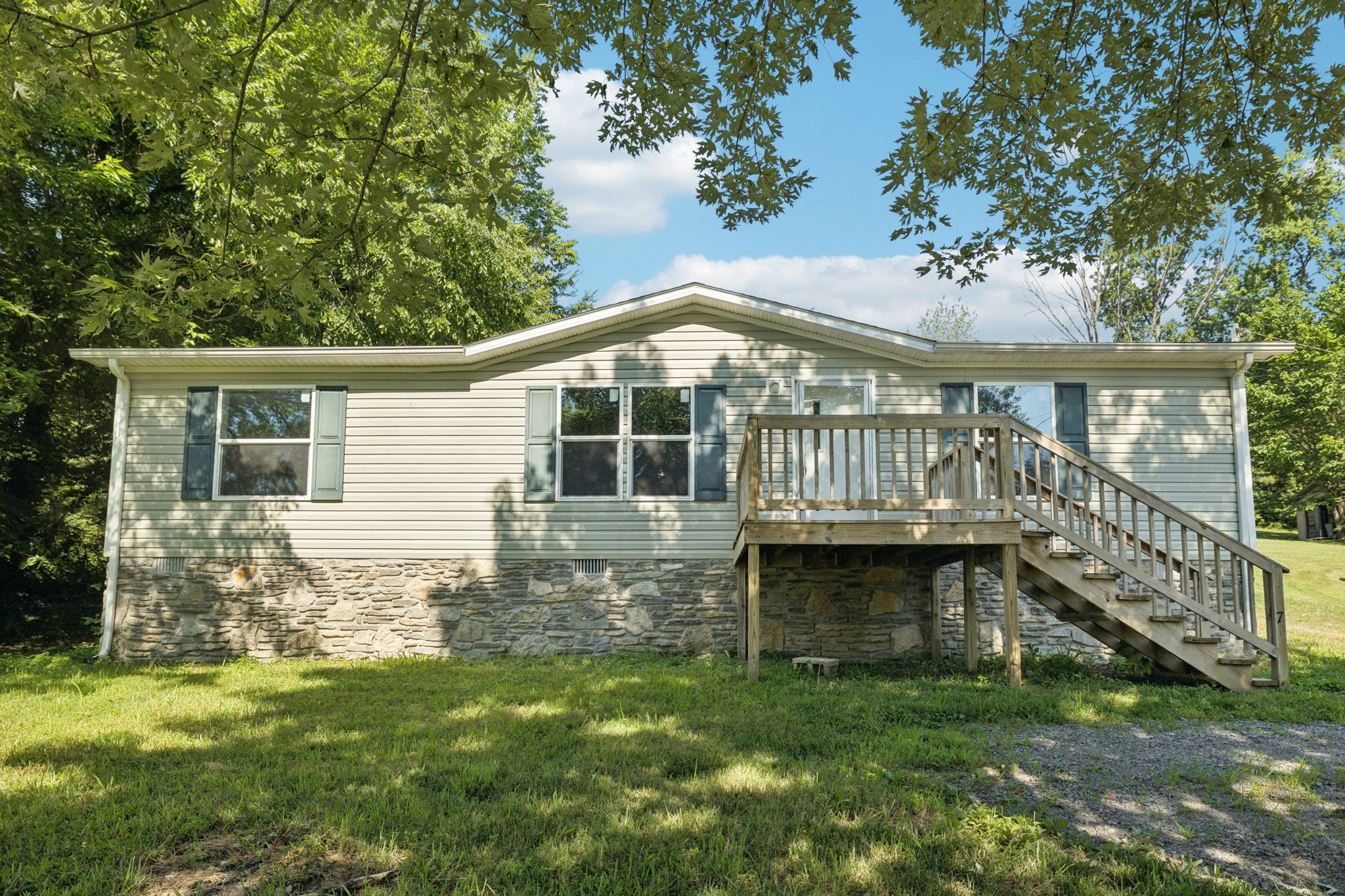3117 Thompson Ln
