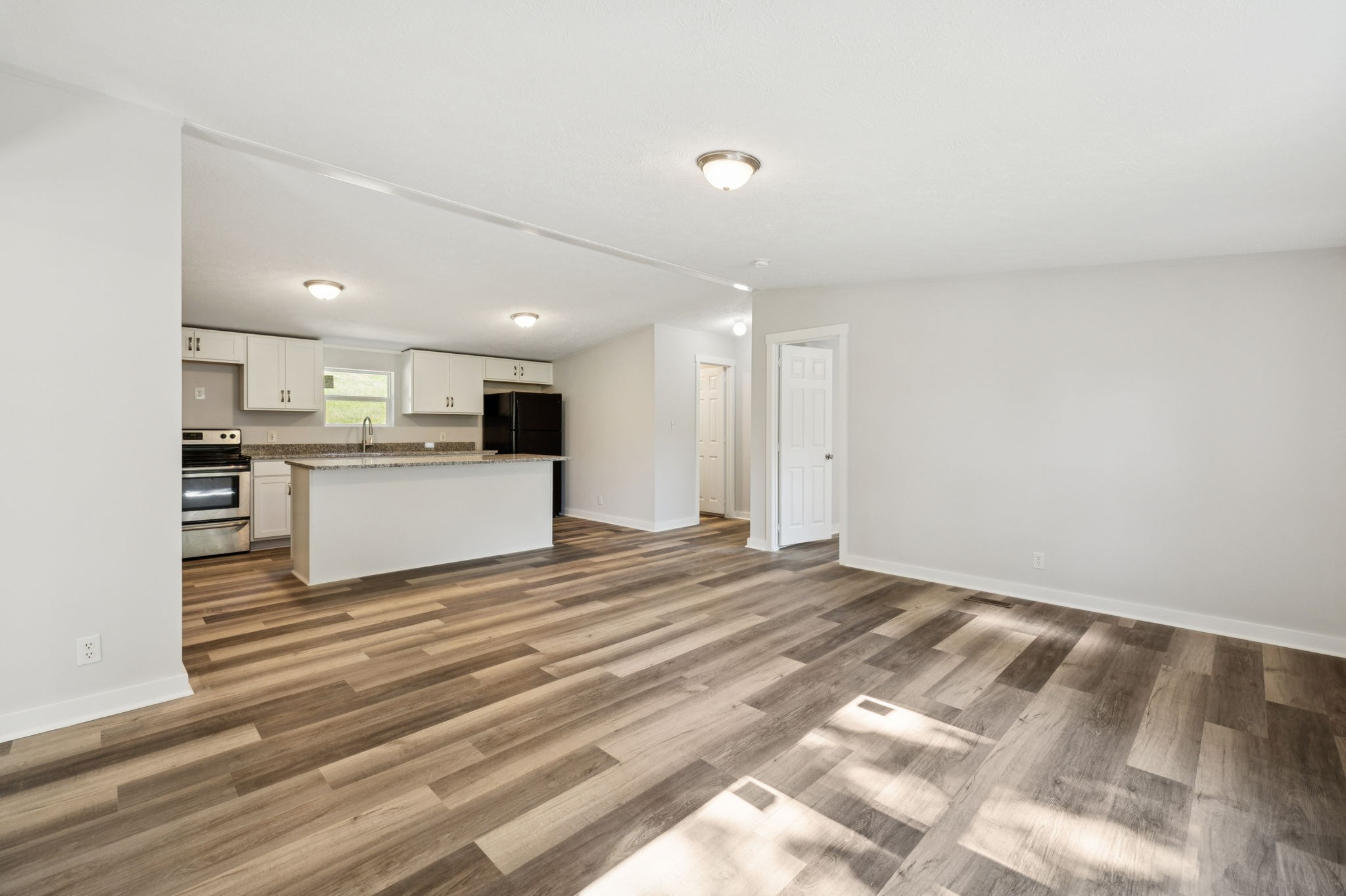 3117 Thompson Ln