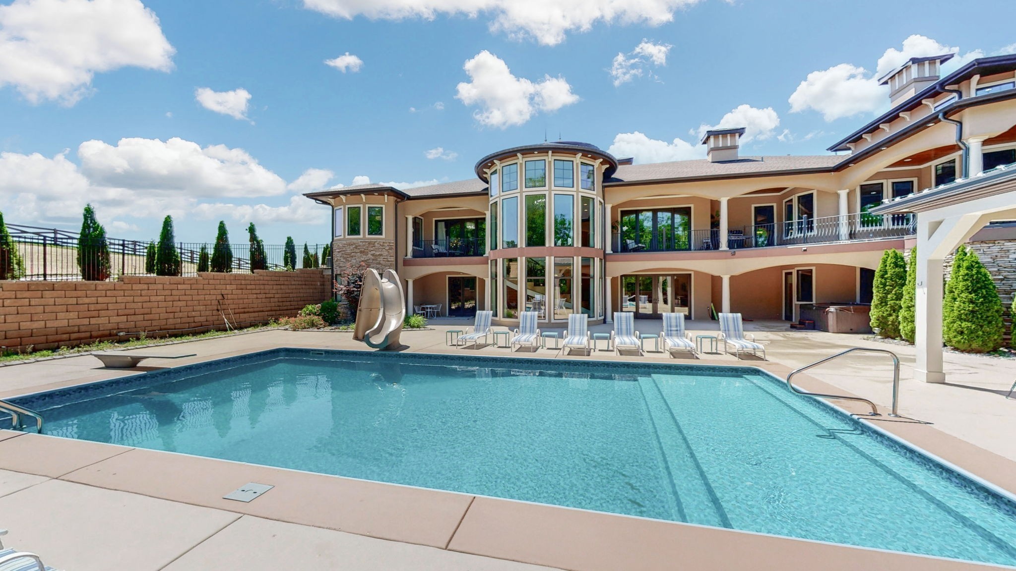 3267 Lebanon Rd