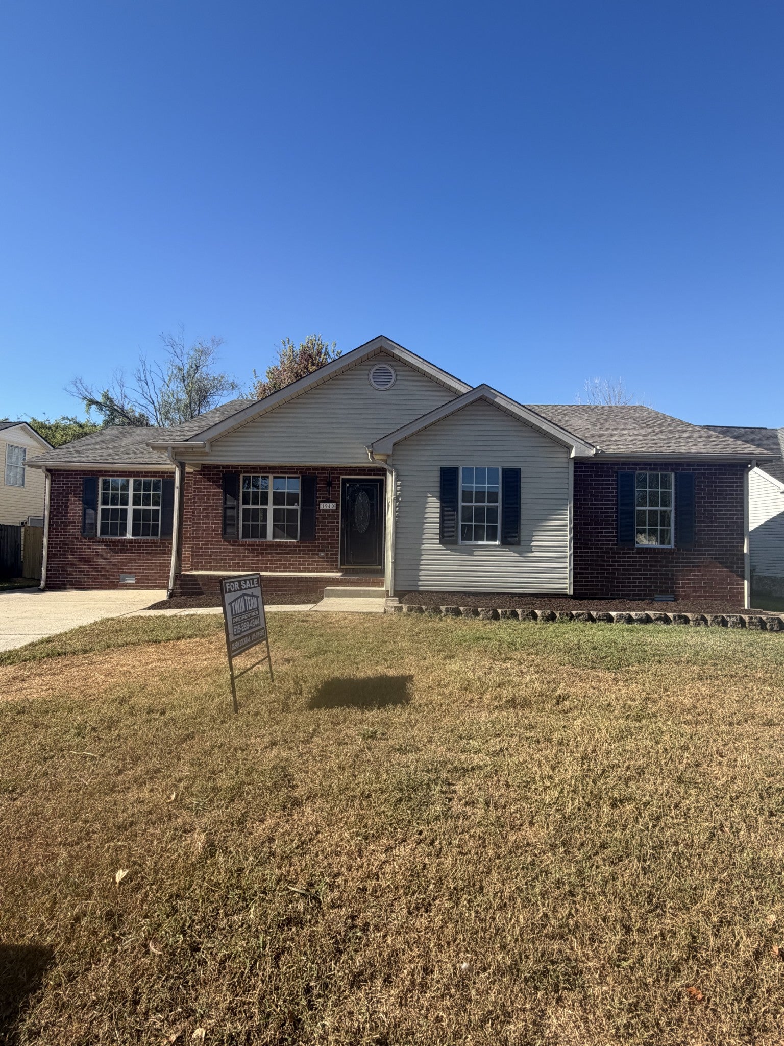 3-bed home for sale in Old Hickory, TN 37138, 1940 Waterford Dr 1940 Waterford Dr, Old Hickory TN 37138 3-bed home, photo 1 of 39