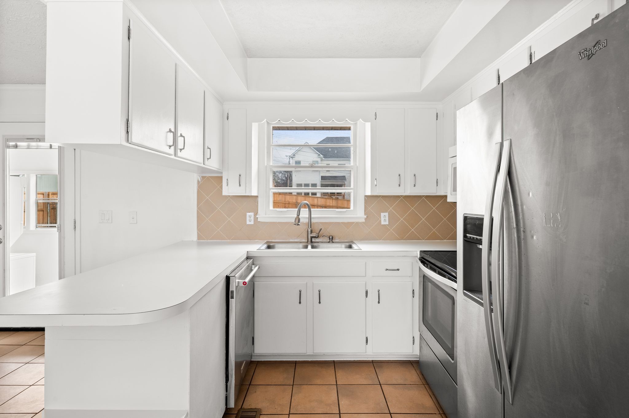 Nashville, Tennessee 37209, United States, 4 Bedrooms Bedrooms, ,2 BathroomsBathrooms,Residential,Active,252218