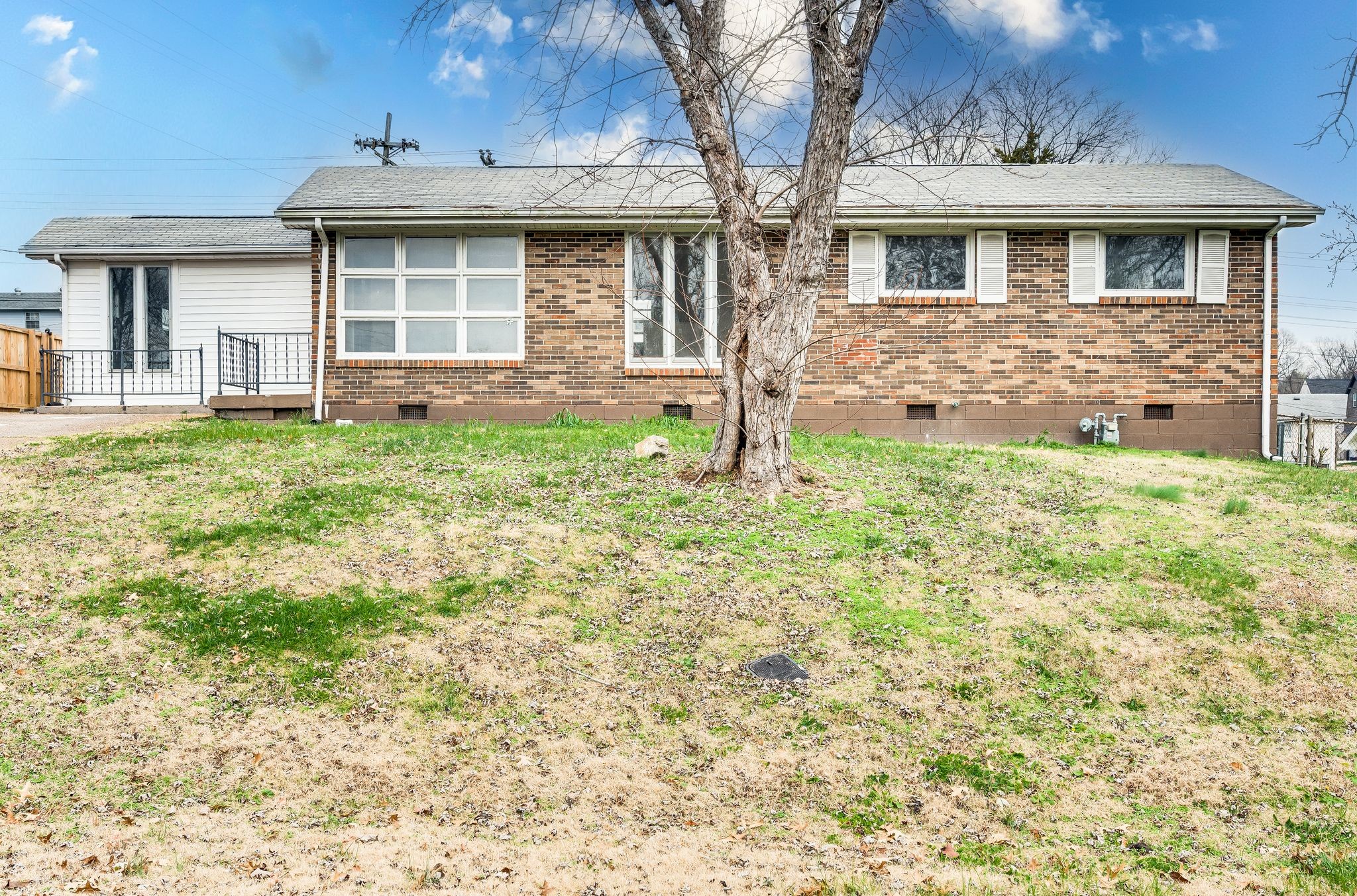 Nashville, Tennessee 37209, United States, 4 Bedrooms Bedrooms, ,2 BathroomsBathrooms,Residential,Active,252218