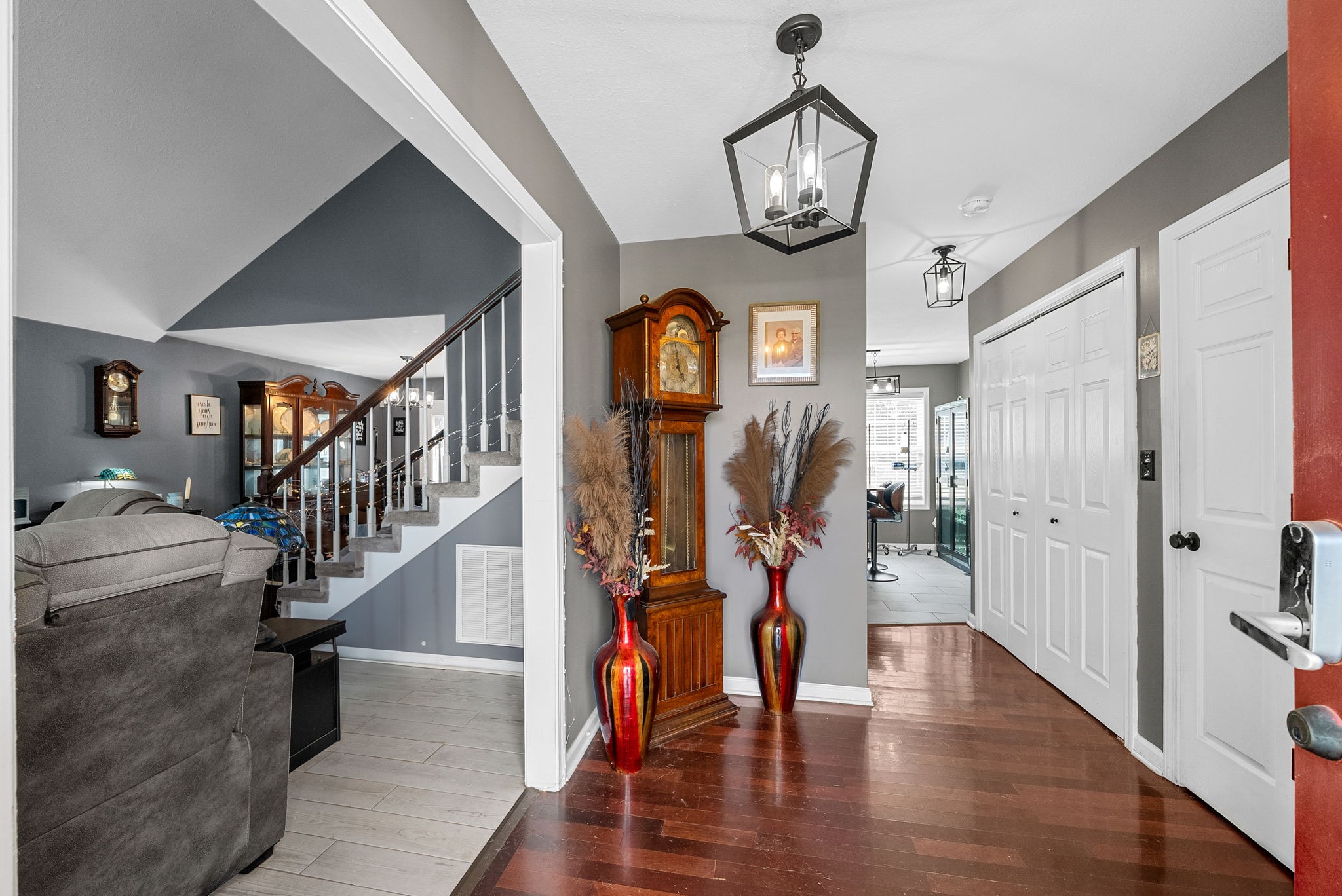 1901 Sherman Ct