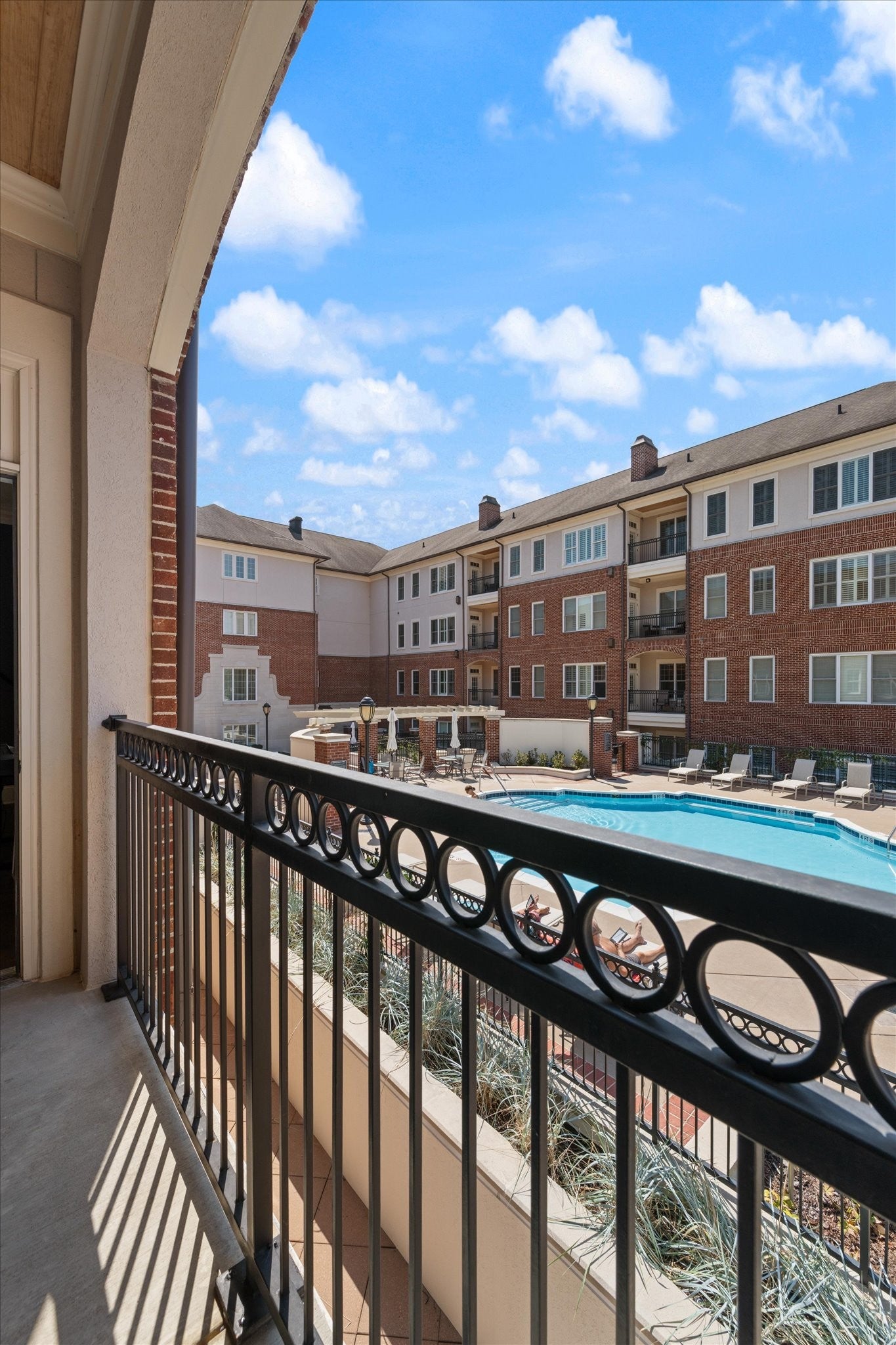4120 Ridgefield Dr 301