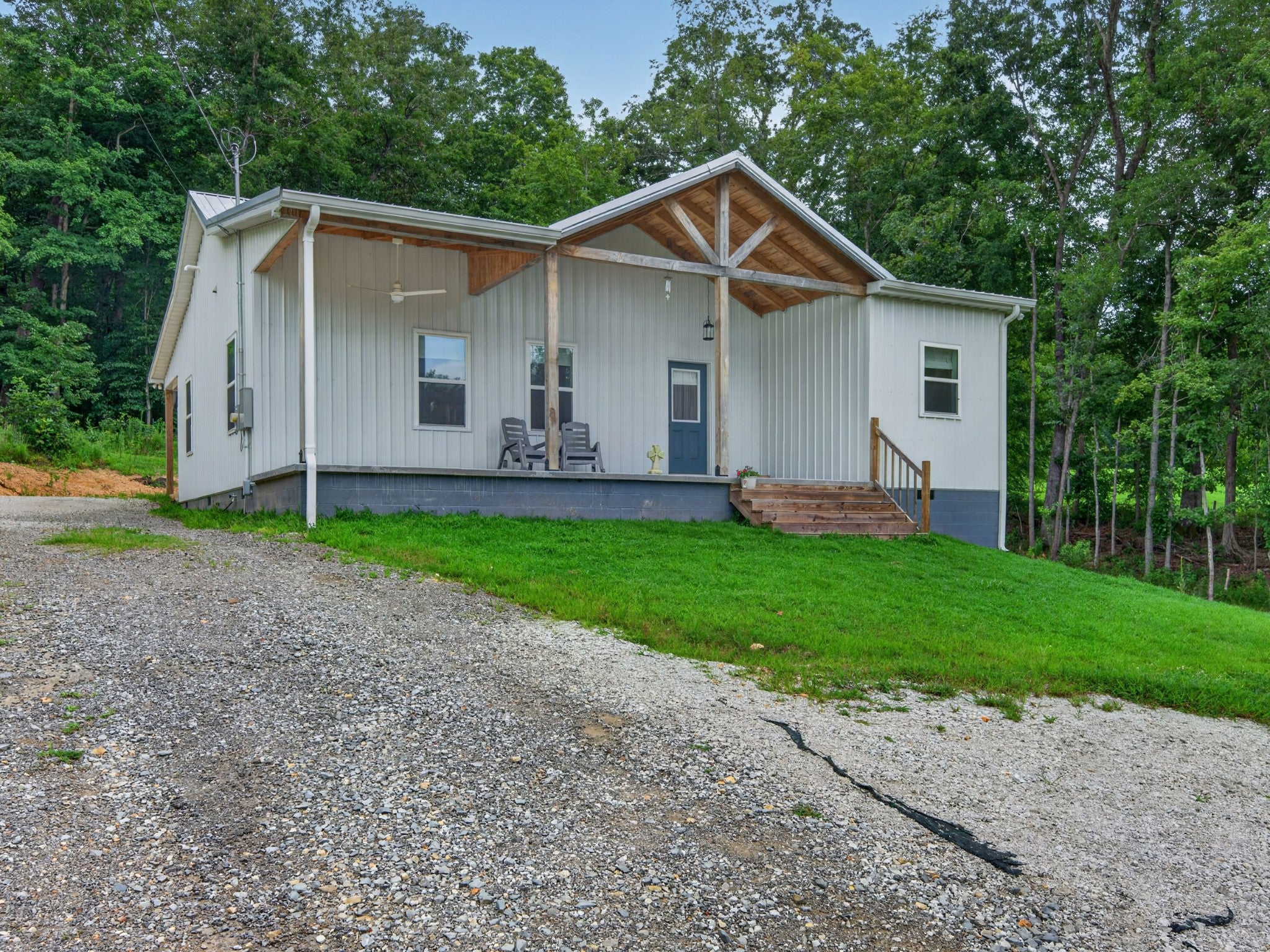 1047 Old County House Rd