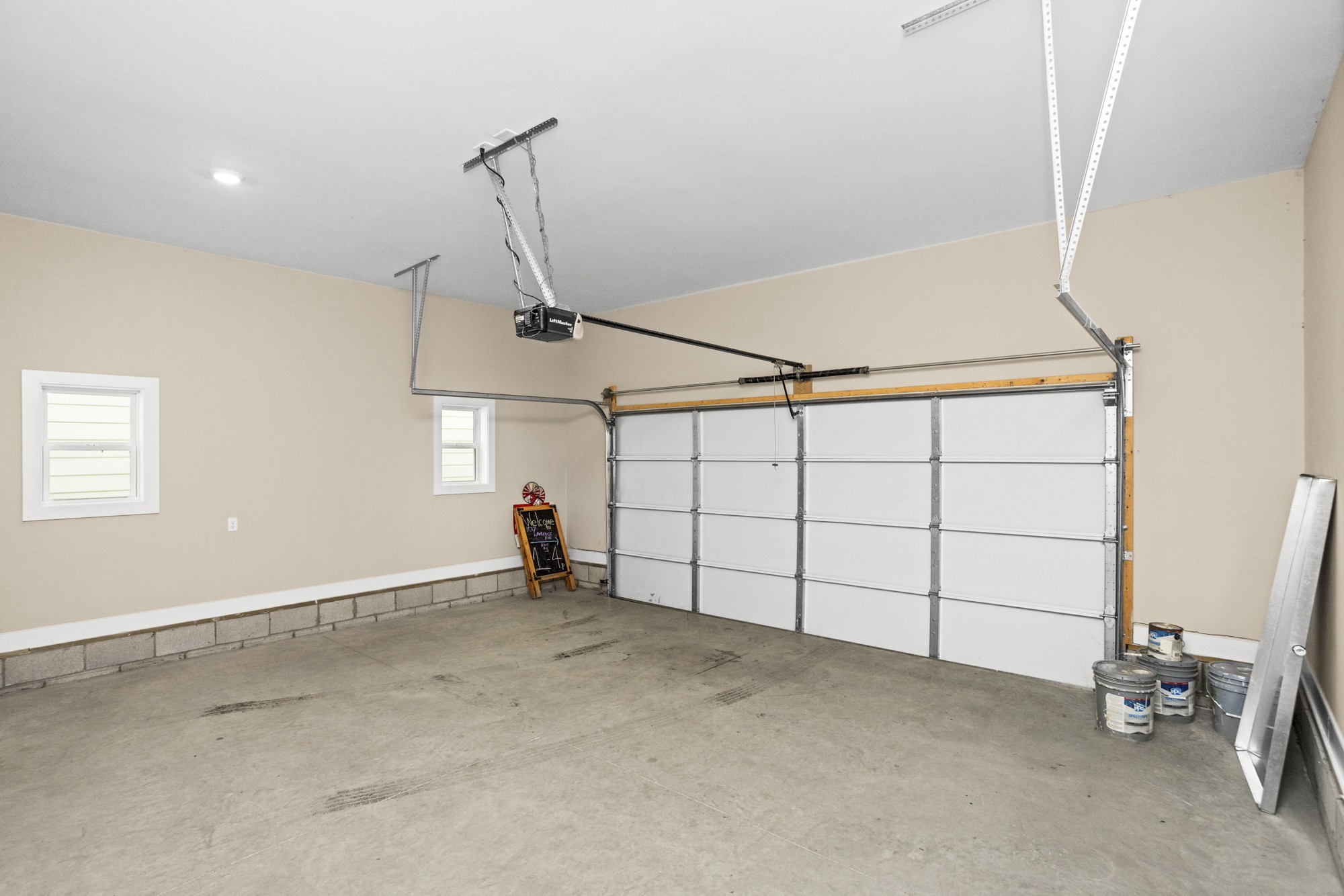 1137 Lawrence Avenue 3