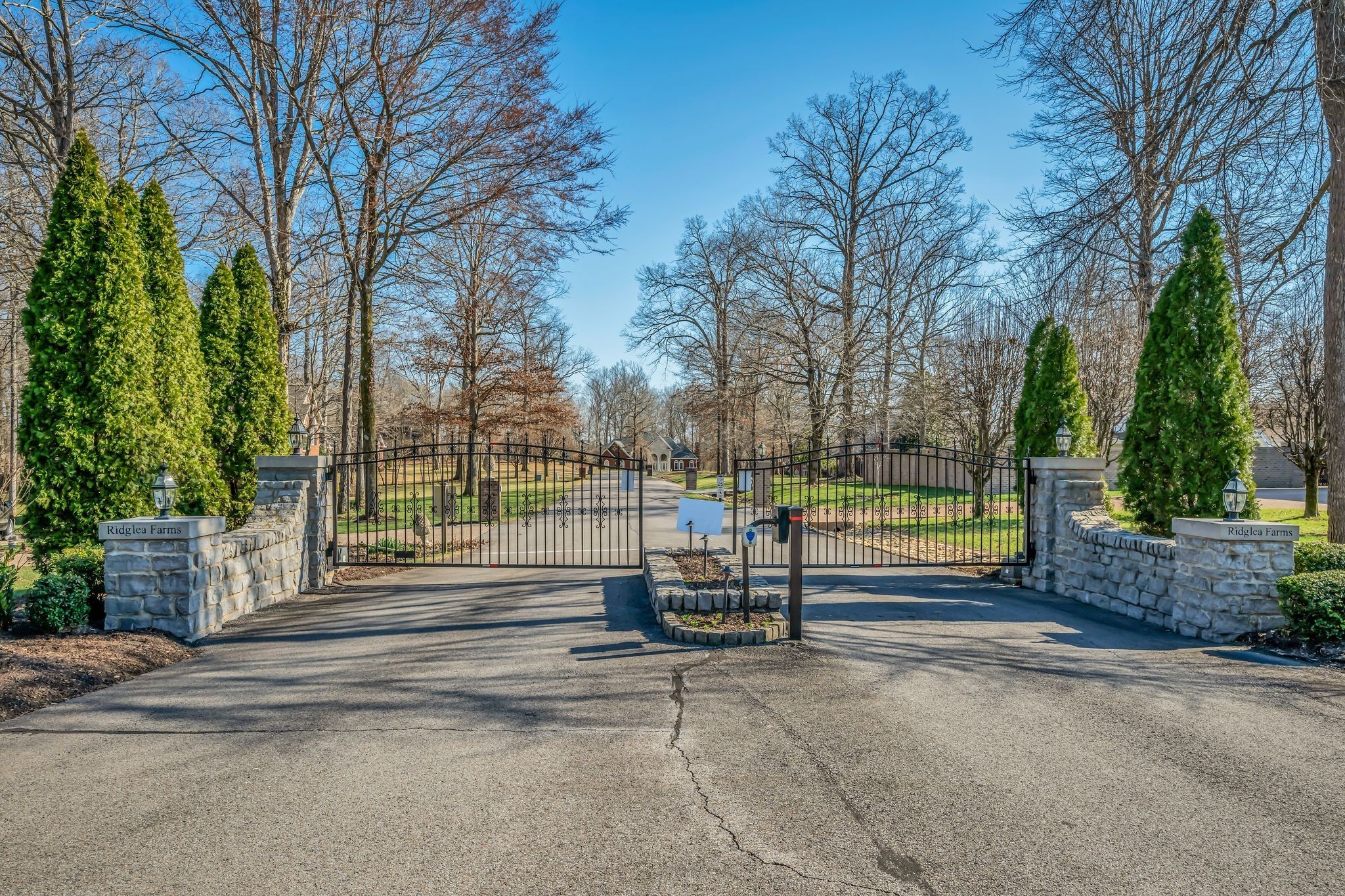 1034 Ridglea Drive
