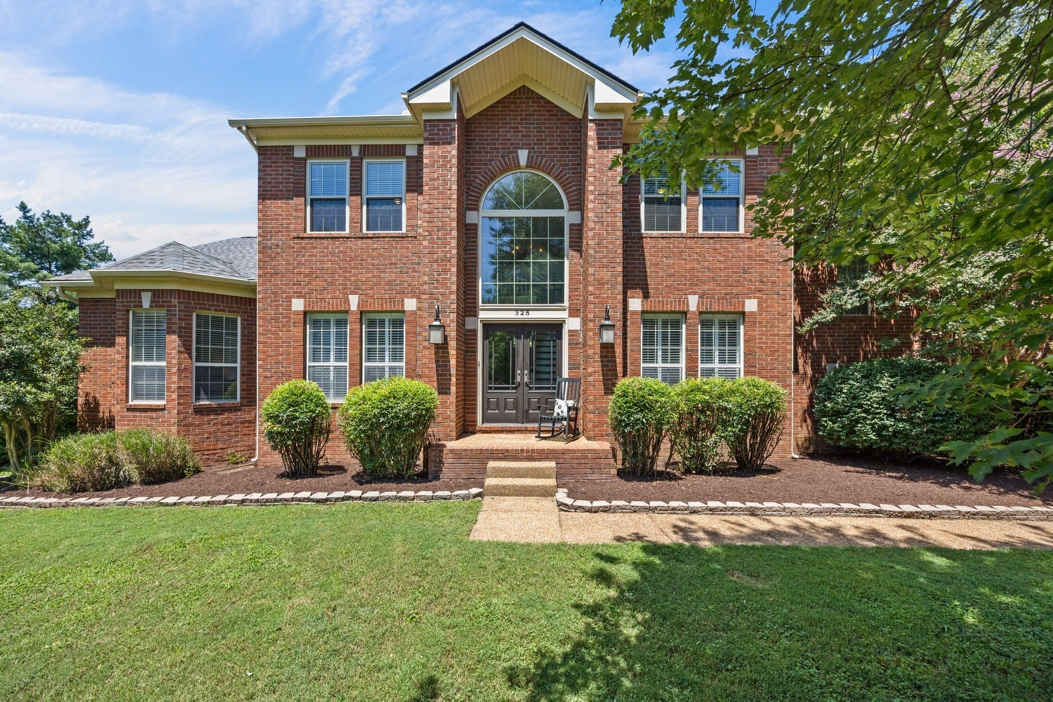 4-bed home for sale in Franklin, TN 37067, 325 Kentons Way 325 Kentons Way, Franklin TN 37067 4-bed home, photo 1 of 60