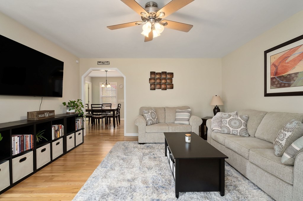 3639 Castlebrooke Ln